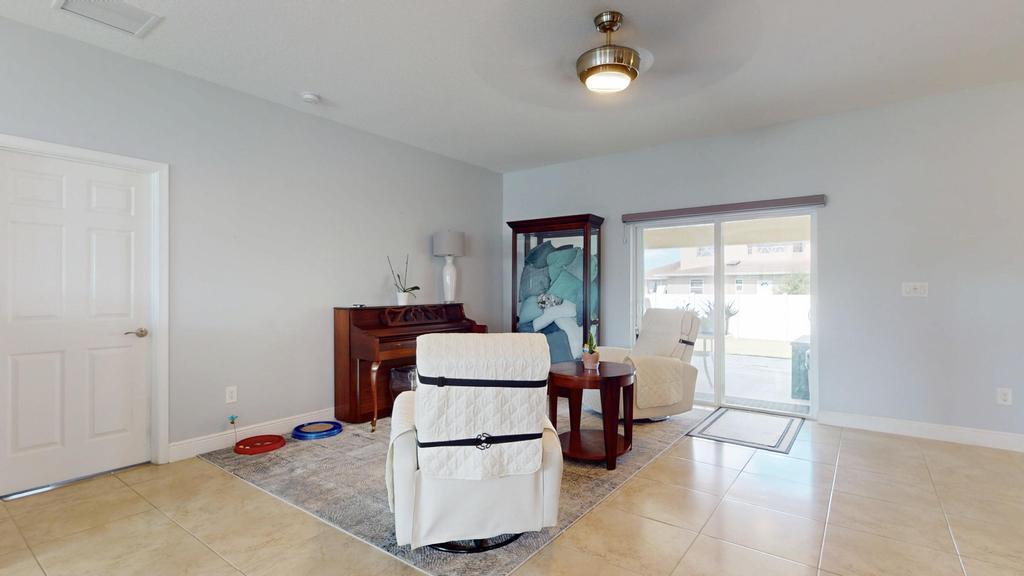 PORT ST LUCIE SECTION 33 - Residential