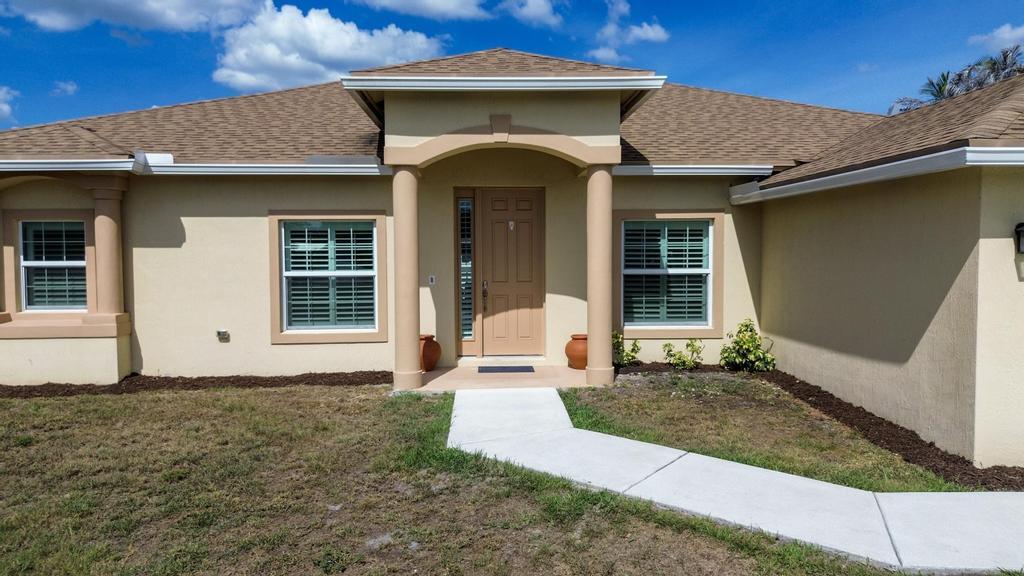 PORT ST LUCIE SECTION 33 - Residential