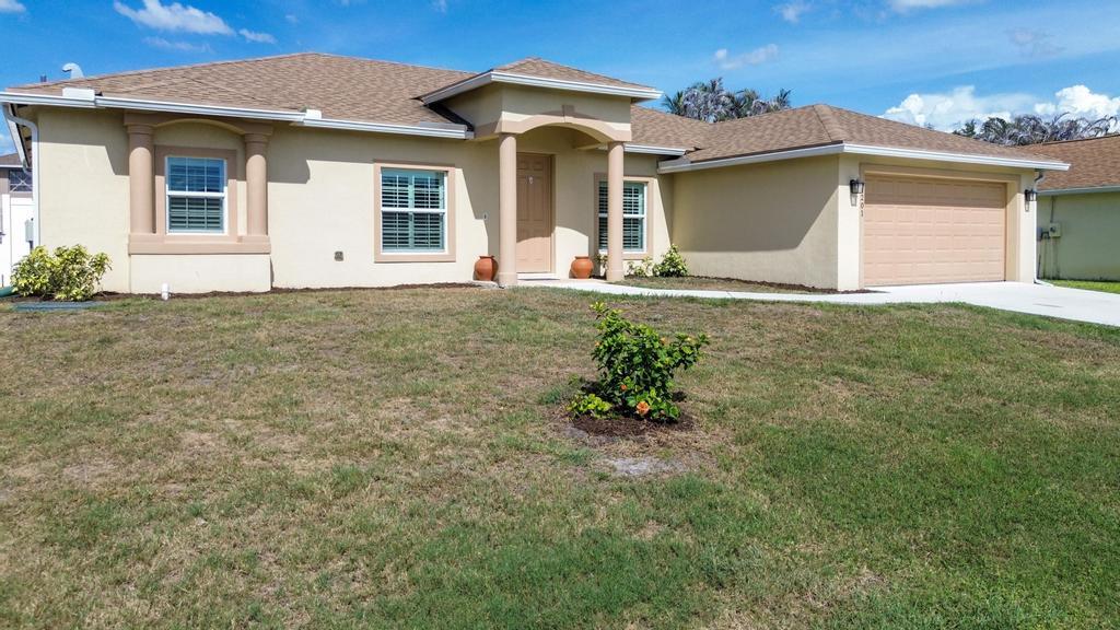 PORT ST LUCIE SECTION 33 - Residential