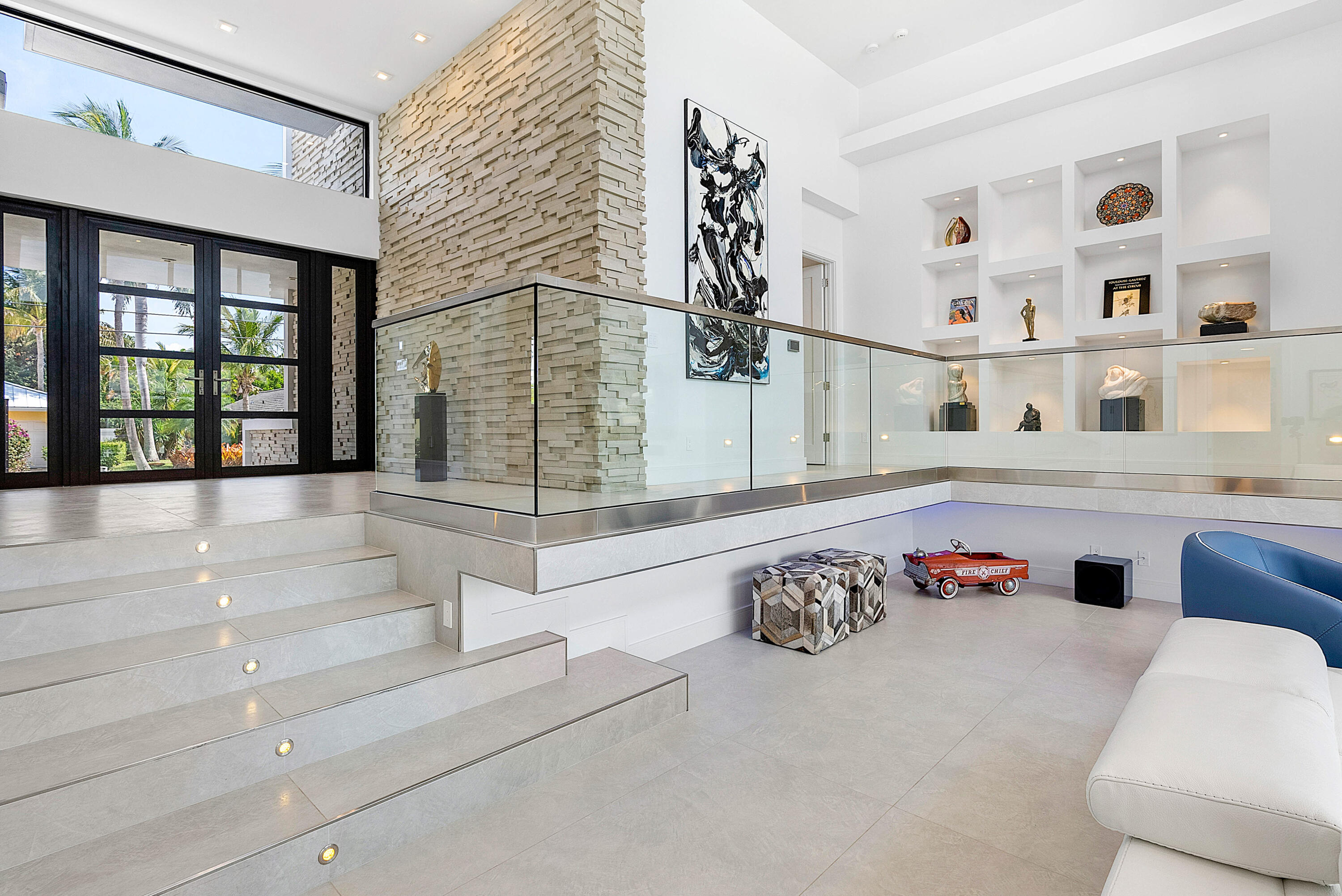 TROPIC ISLE - Residential
