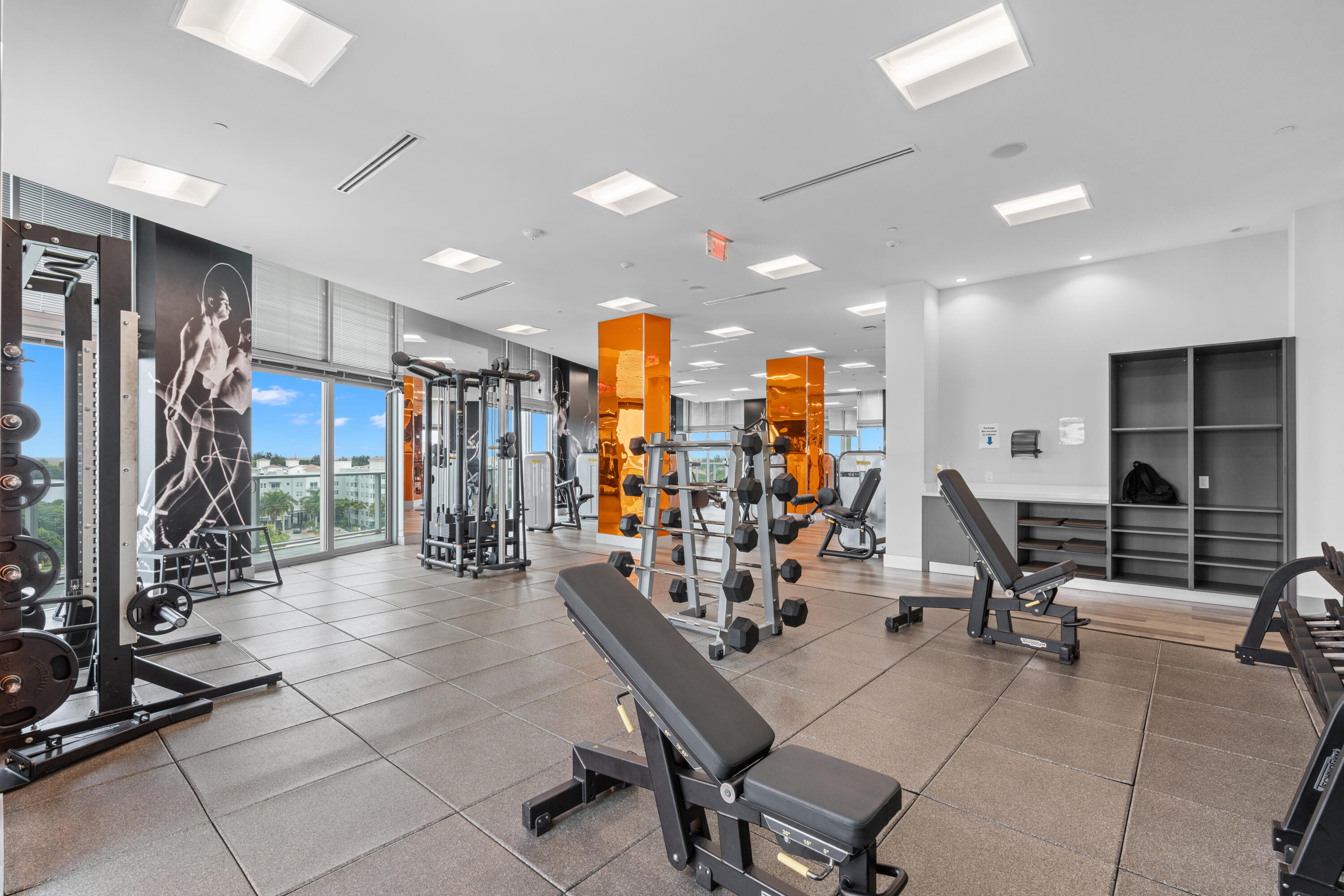 METROPICA NORTH TOWER ONE - Residential