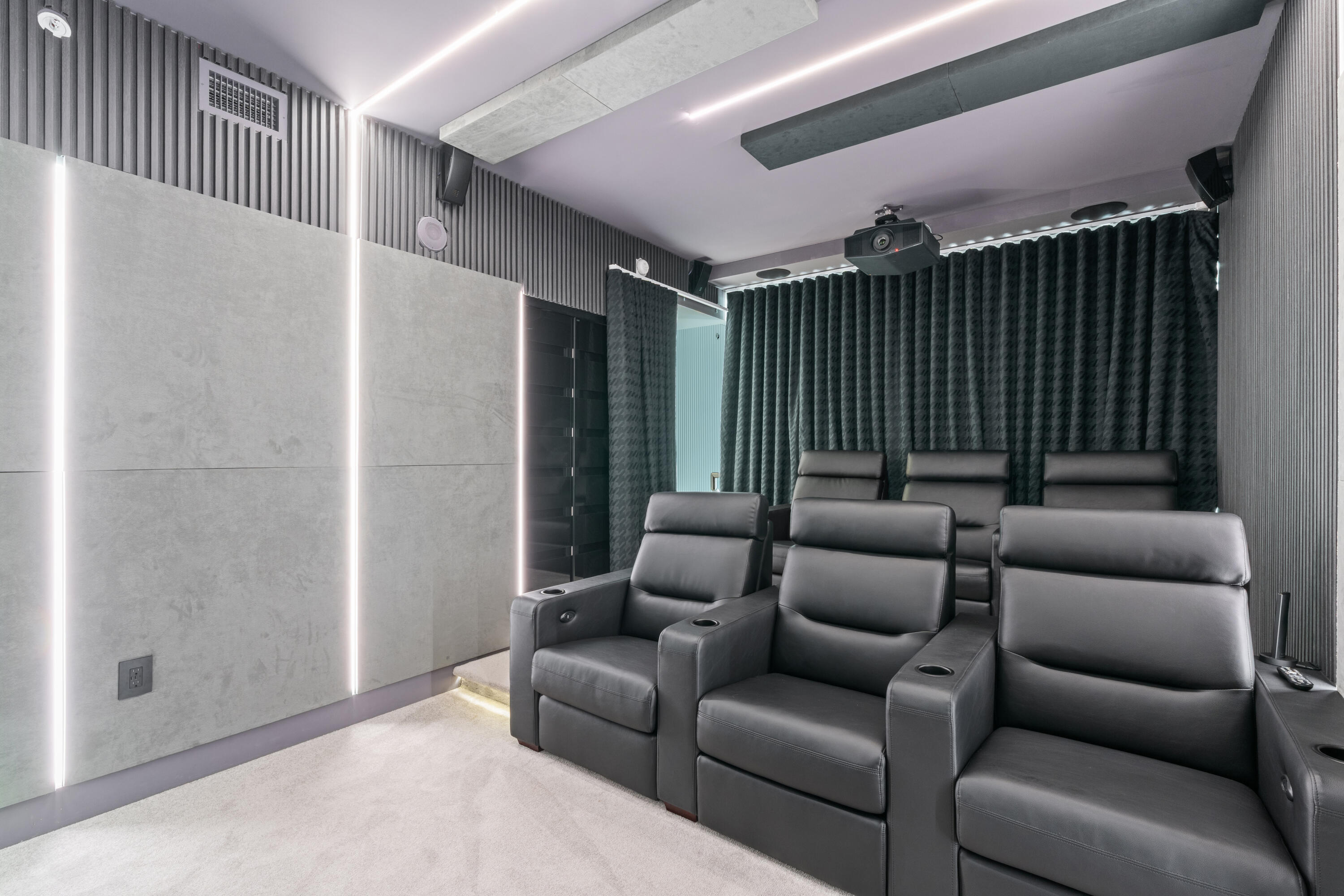 METROPICA NORTH TOWER ONE - Residential