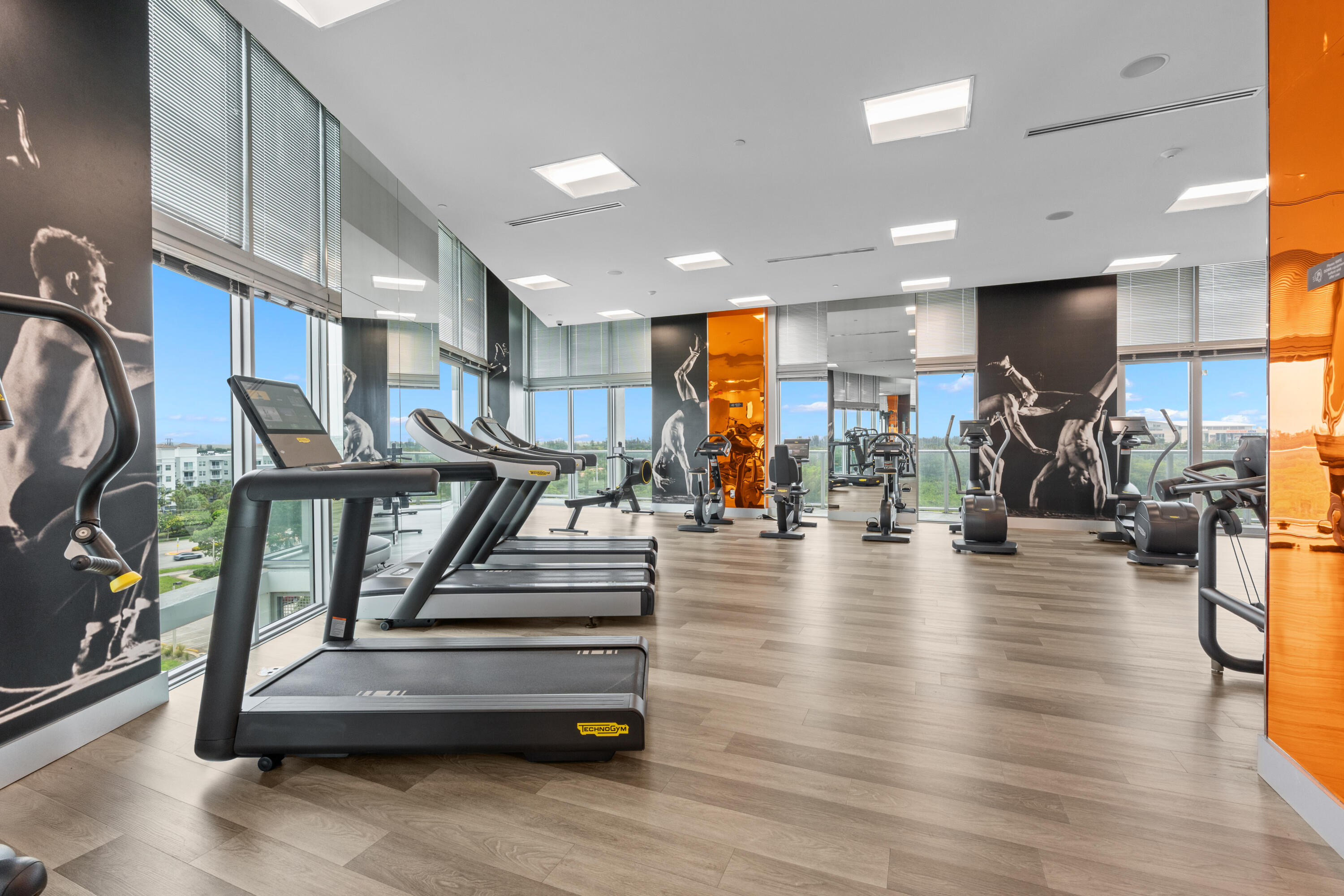 METROPICA NORTH TOWER ONE - Residential