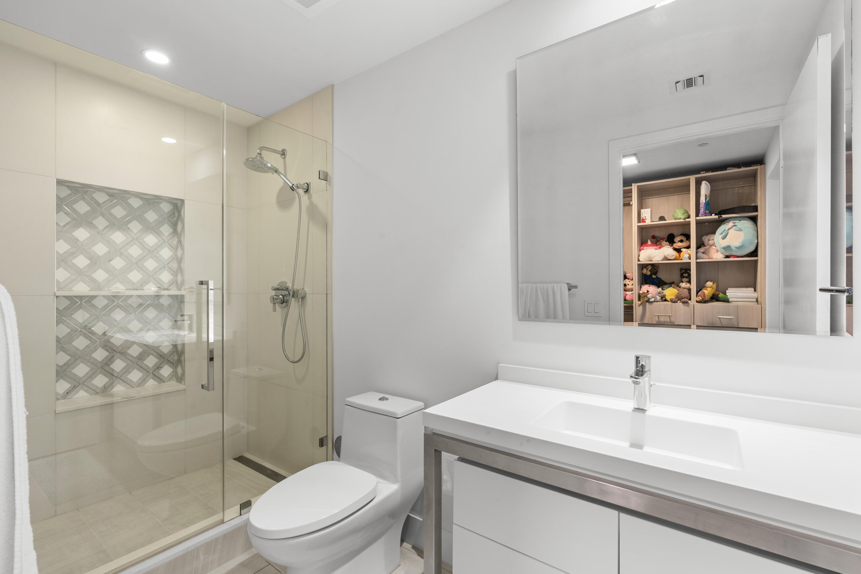 METROPICA NORTH TOWER ONE - Residential