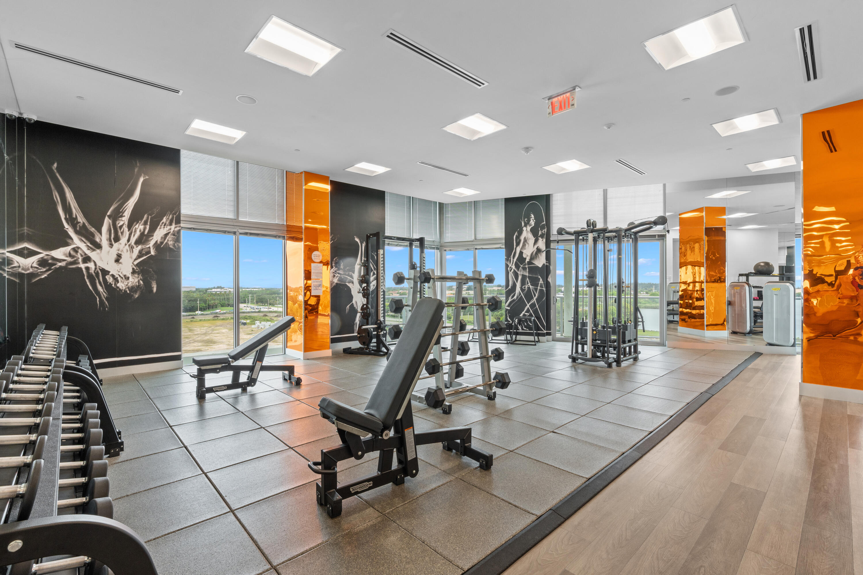 METROPICA NORTH TOWER ONE - Residential