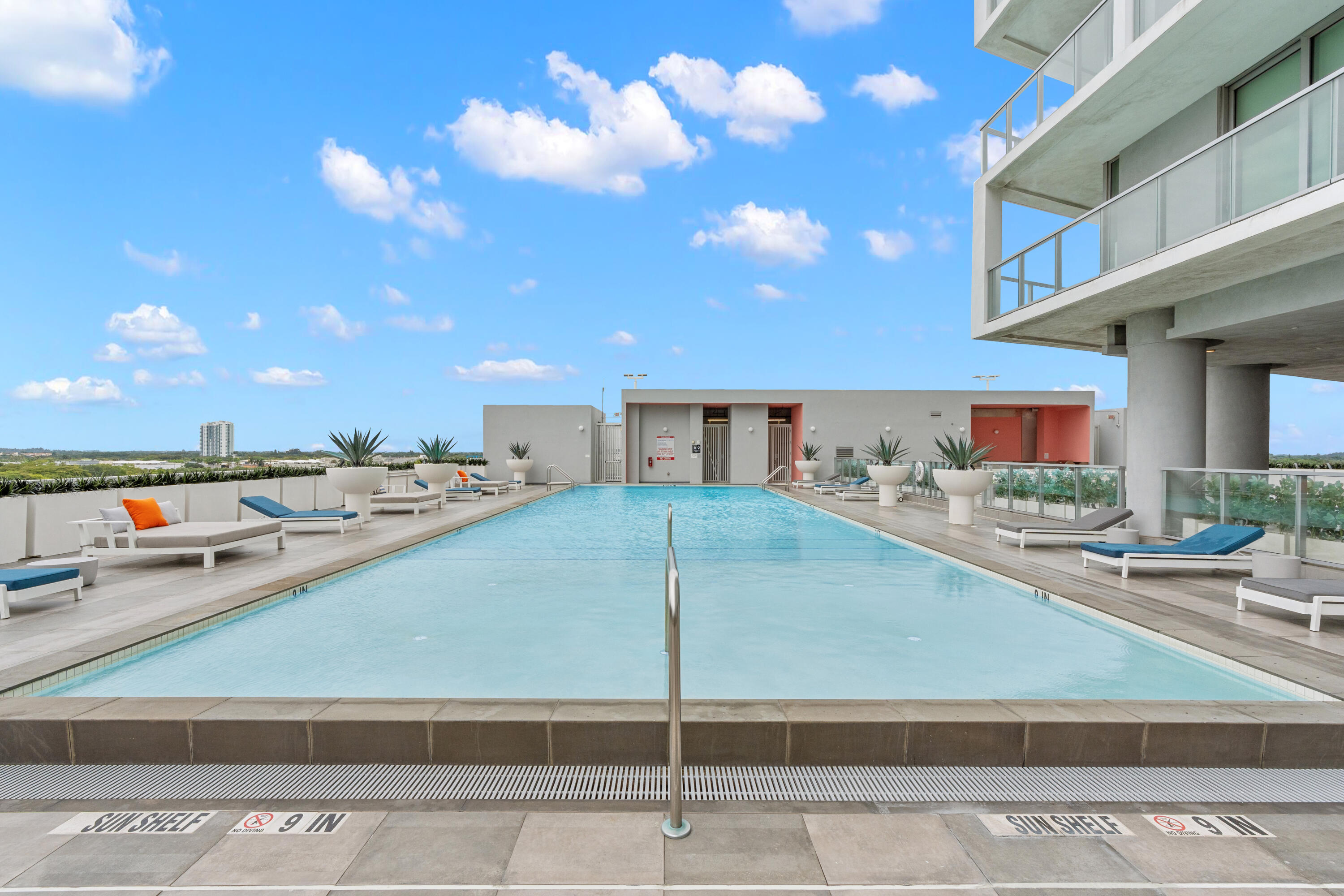 METROPICA NORTH TOWER ONE - Residential