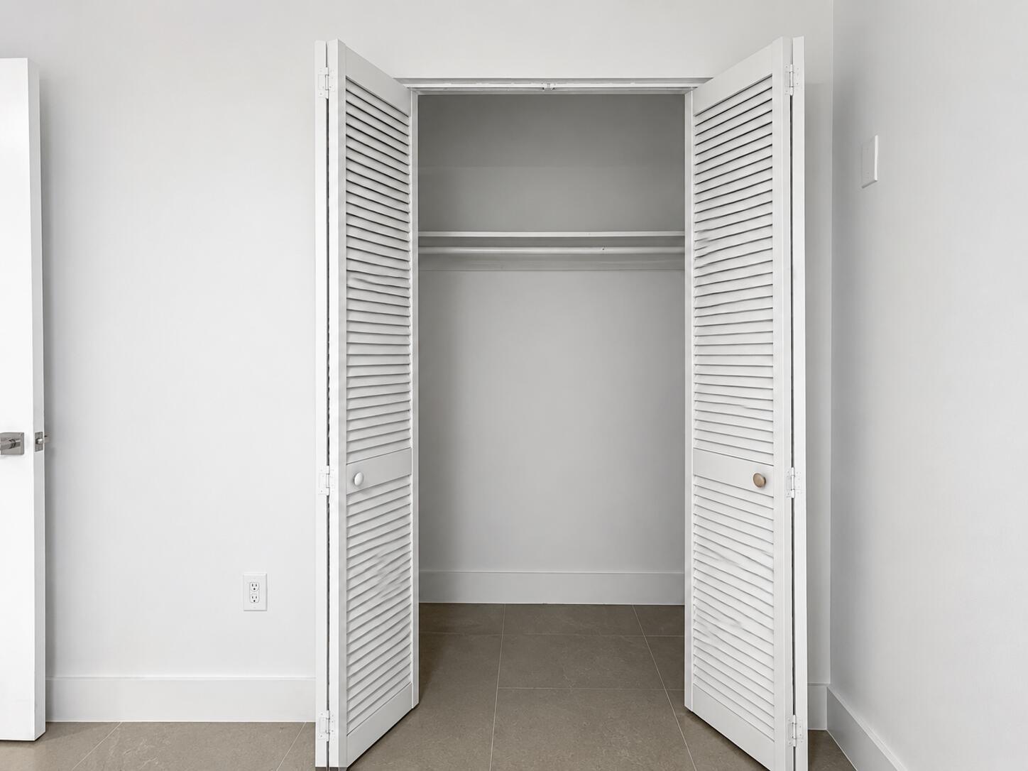 CORAL TERR SEC NO 2 - Residential Lease