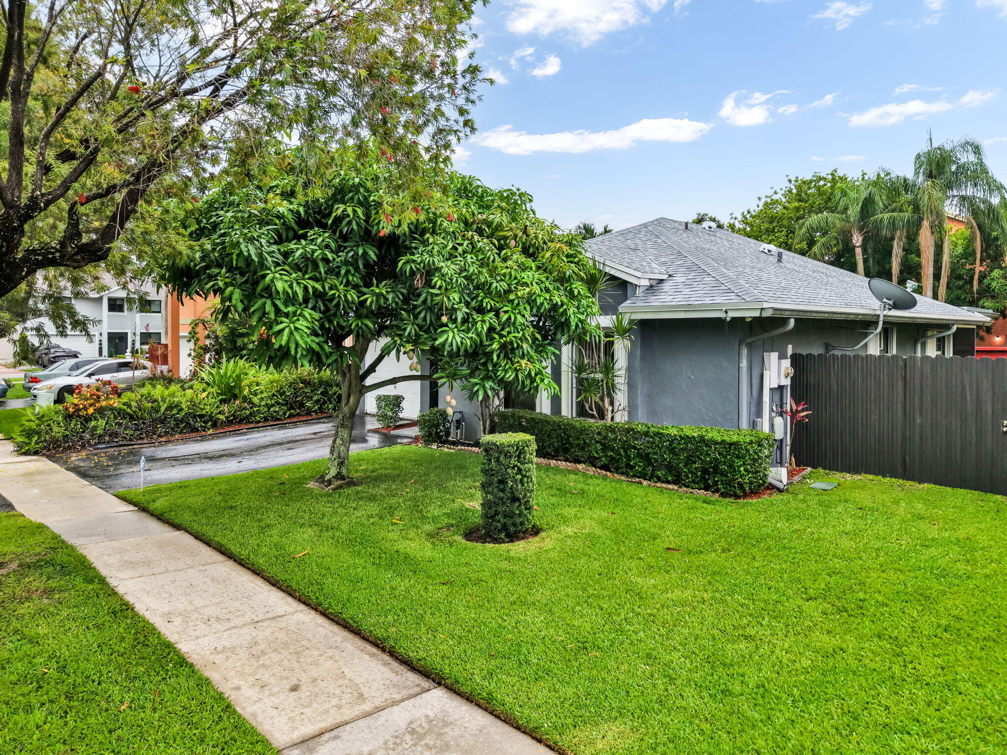 LAKESIDE SOUTH - Residential