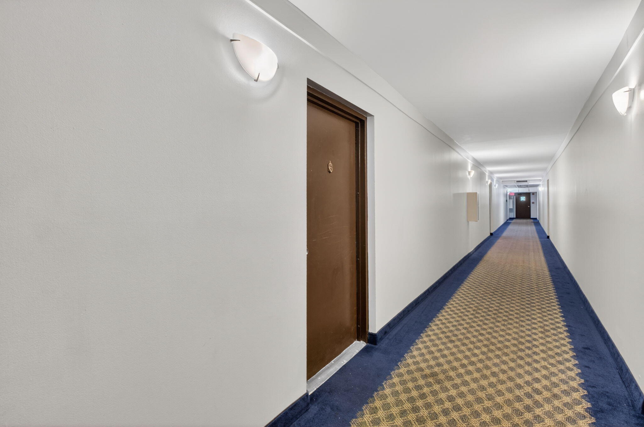 CASA DEL RIO CONDO - Residential Lease