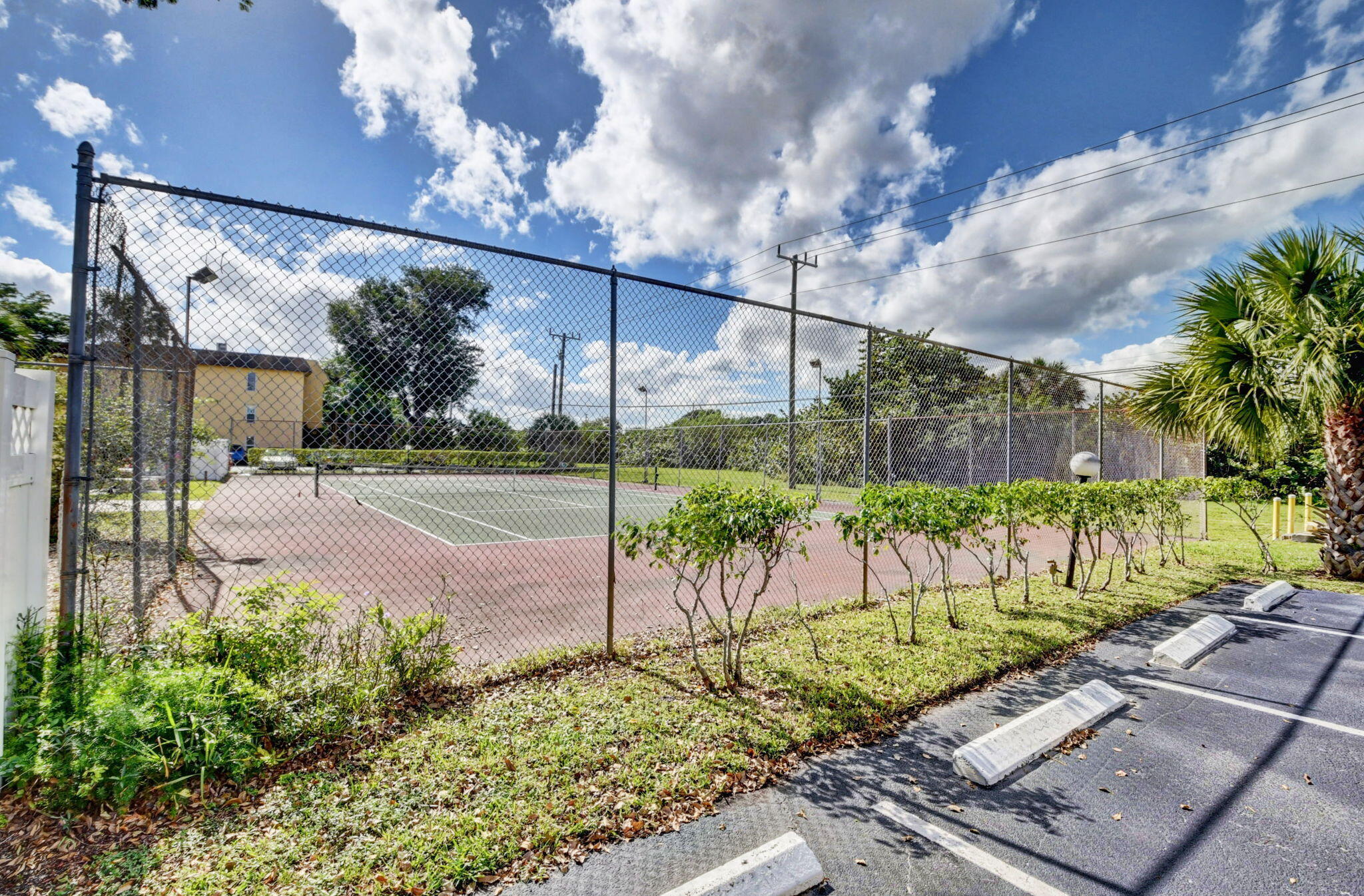 CASA DEL RIO CONDO - Residential Lease
