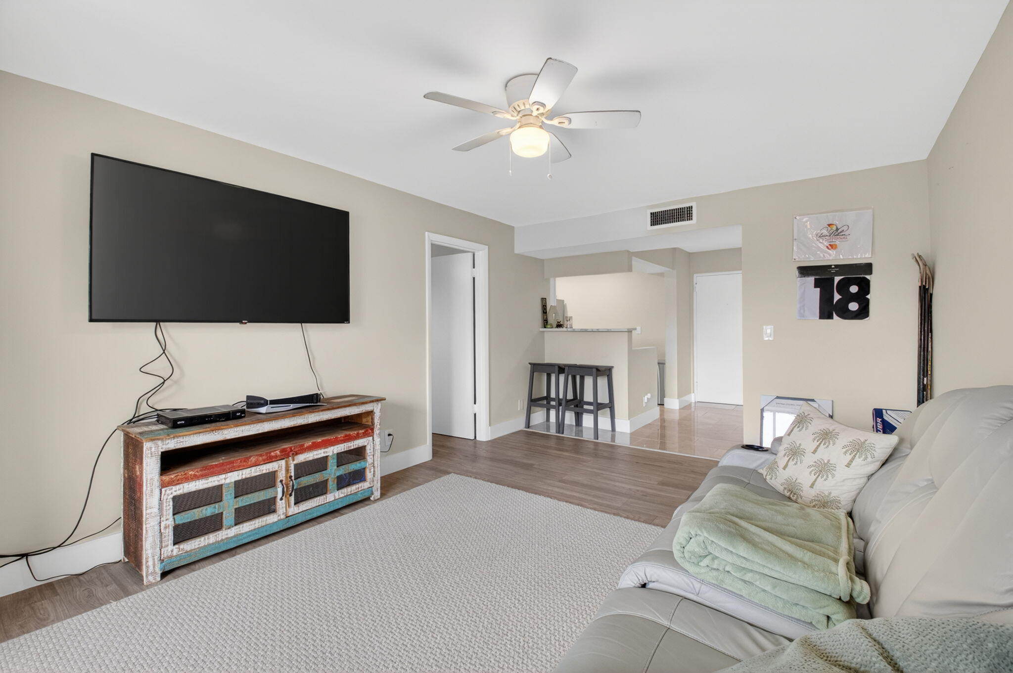 CASA DEL RIO CONDO - Residential Lease