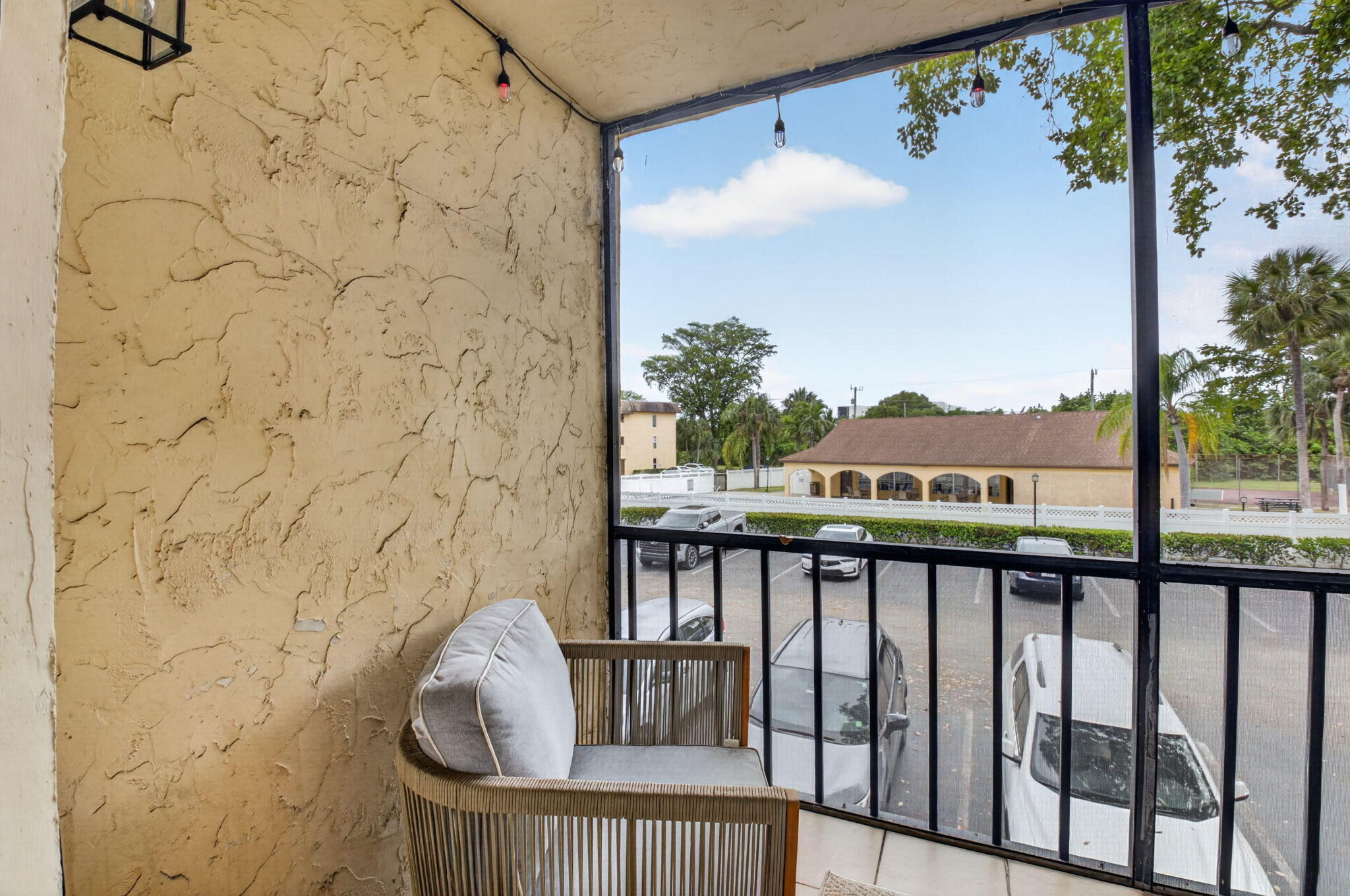 CASA DEL RIO CONDO - Residential Lease