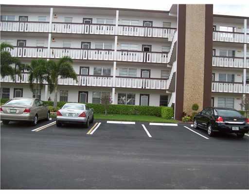 CORNWALL AT CENTURY VILLAGE CONDO - Residential