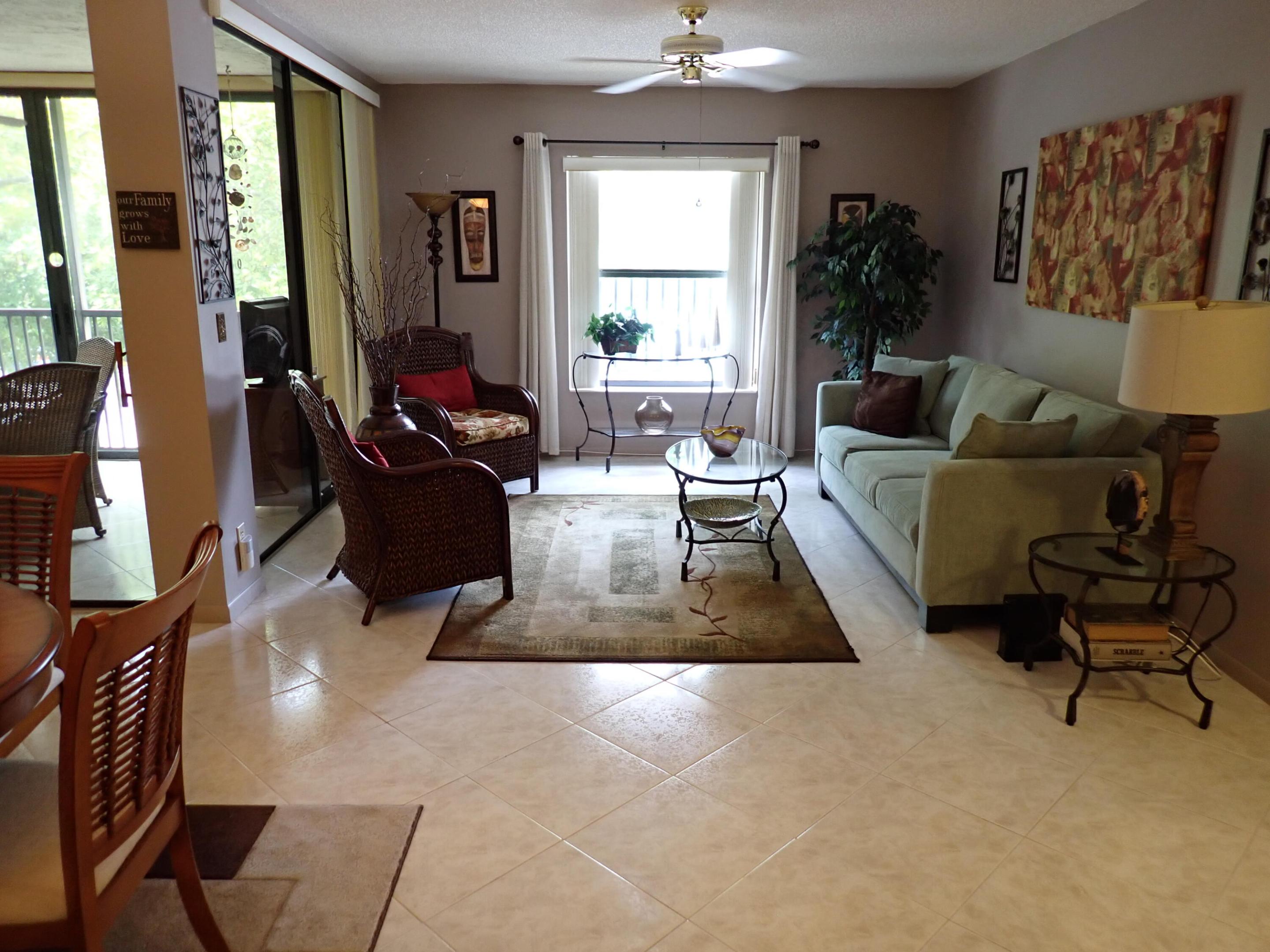 APPLEWOOD VILLAGE III-B CONDO - Residential