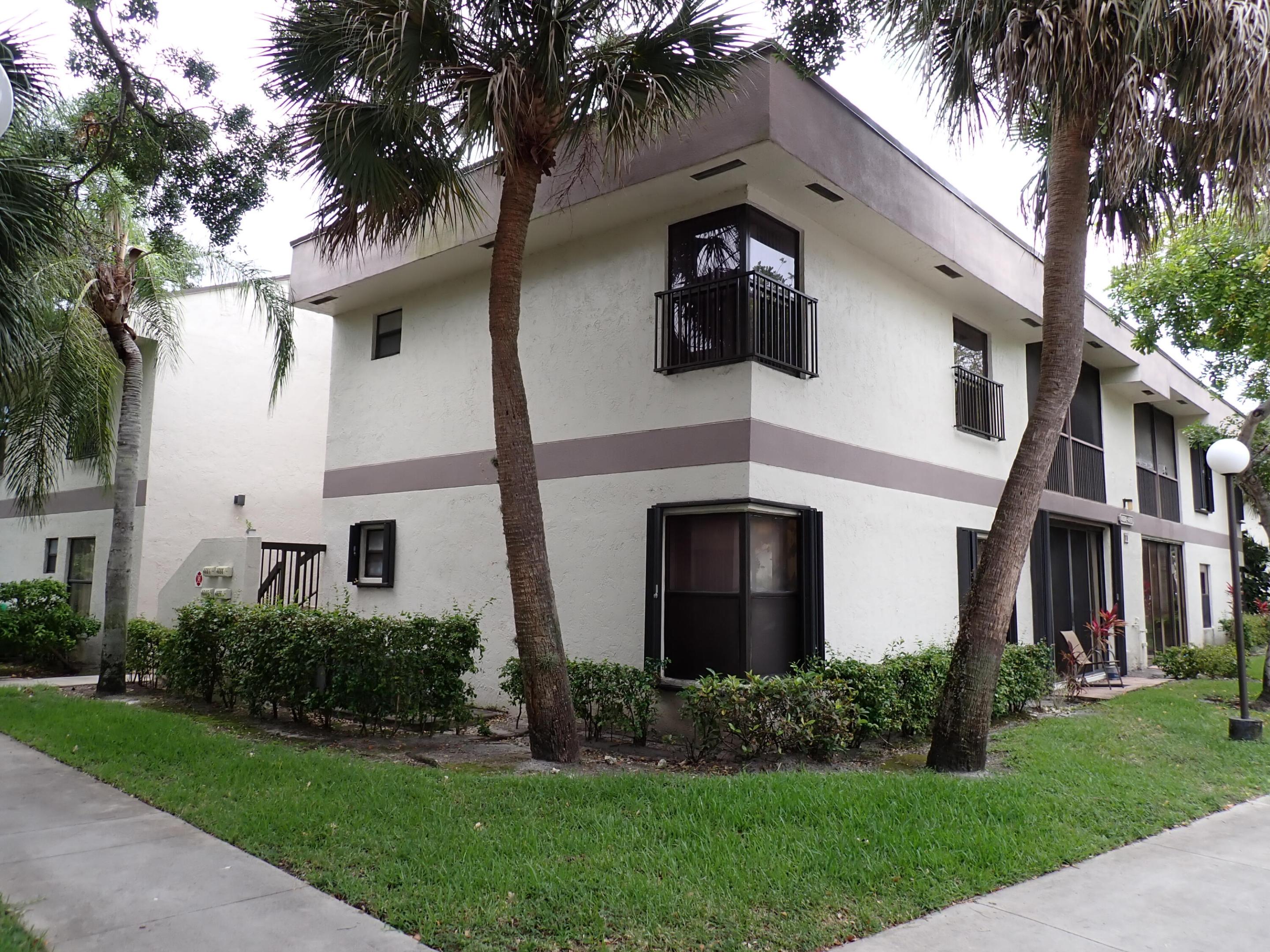 APPLEWOOD VILLAGE III-B CONDO - Residential