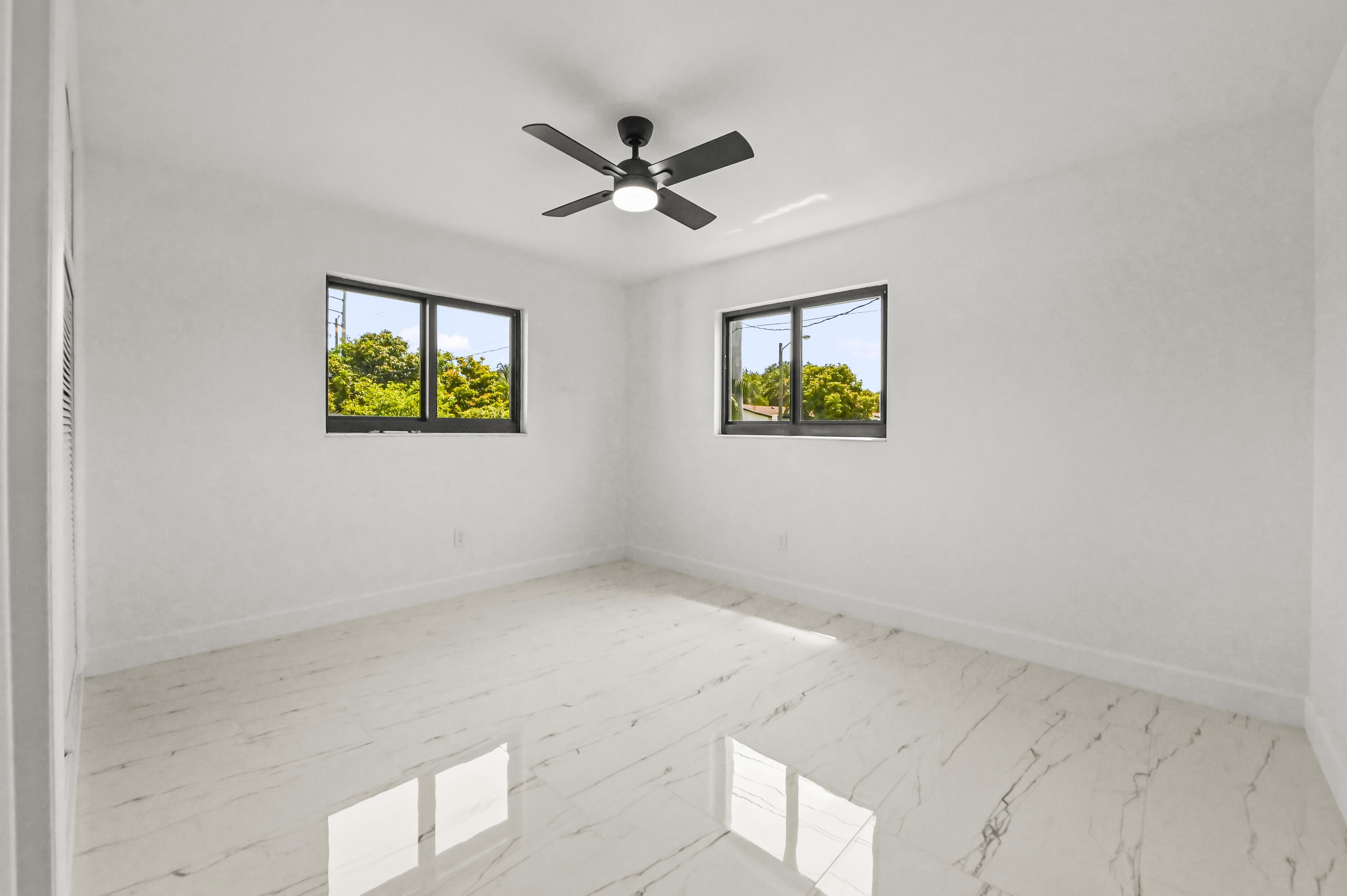 PALM BEACH FARMS CO 7 - Residential