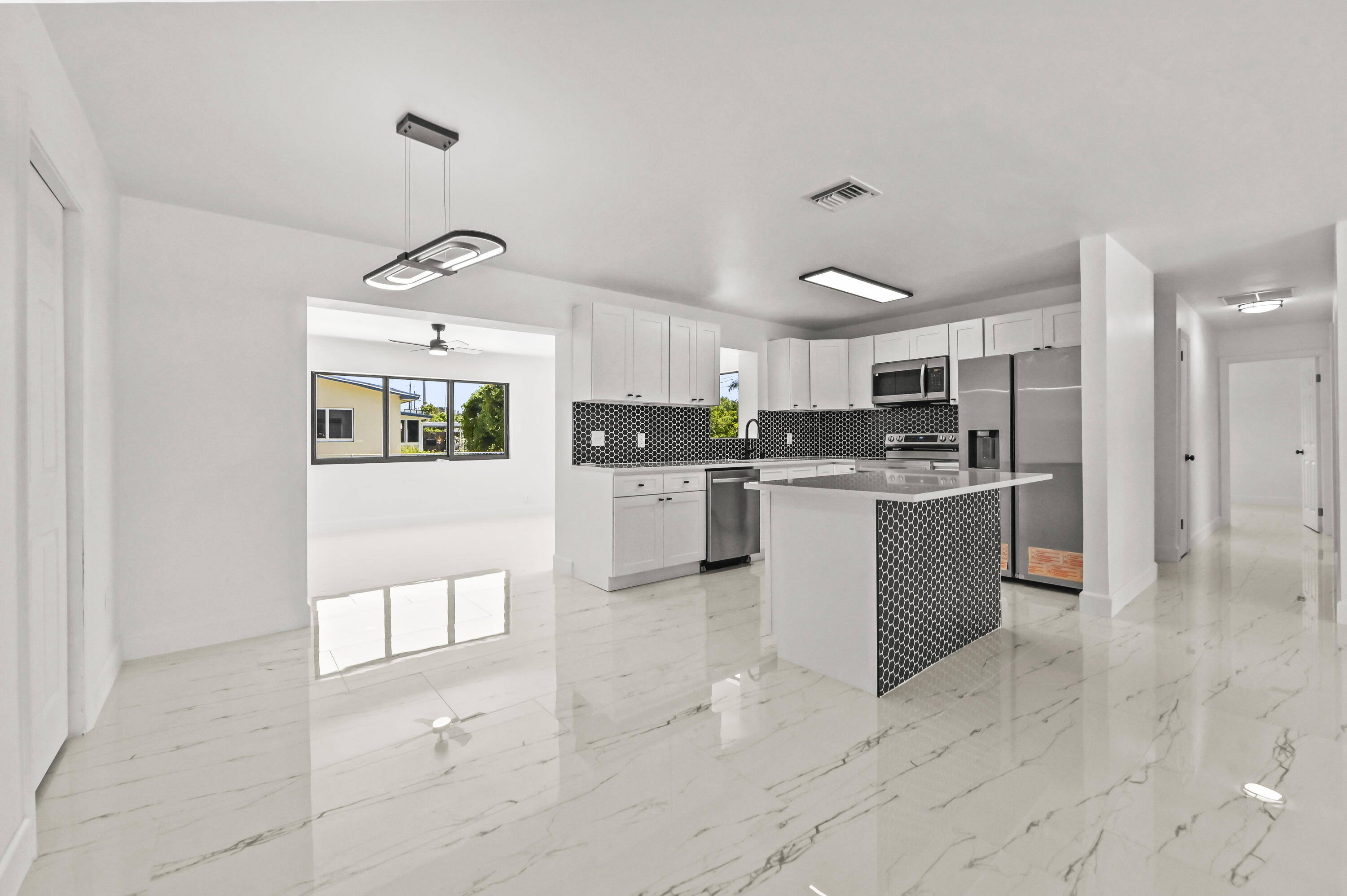 PALM BEACH FARMS CO 7 - Residential