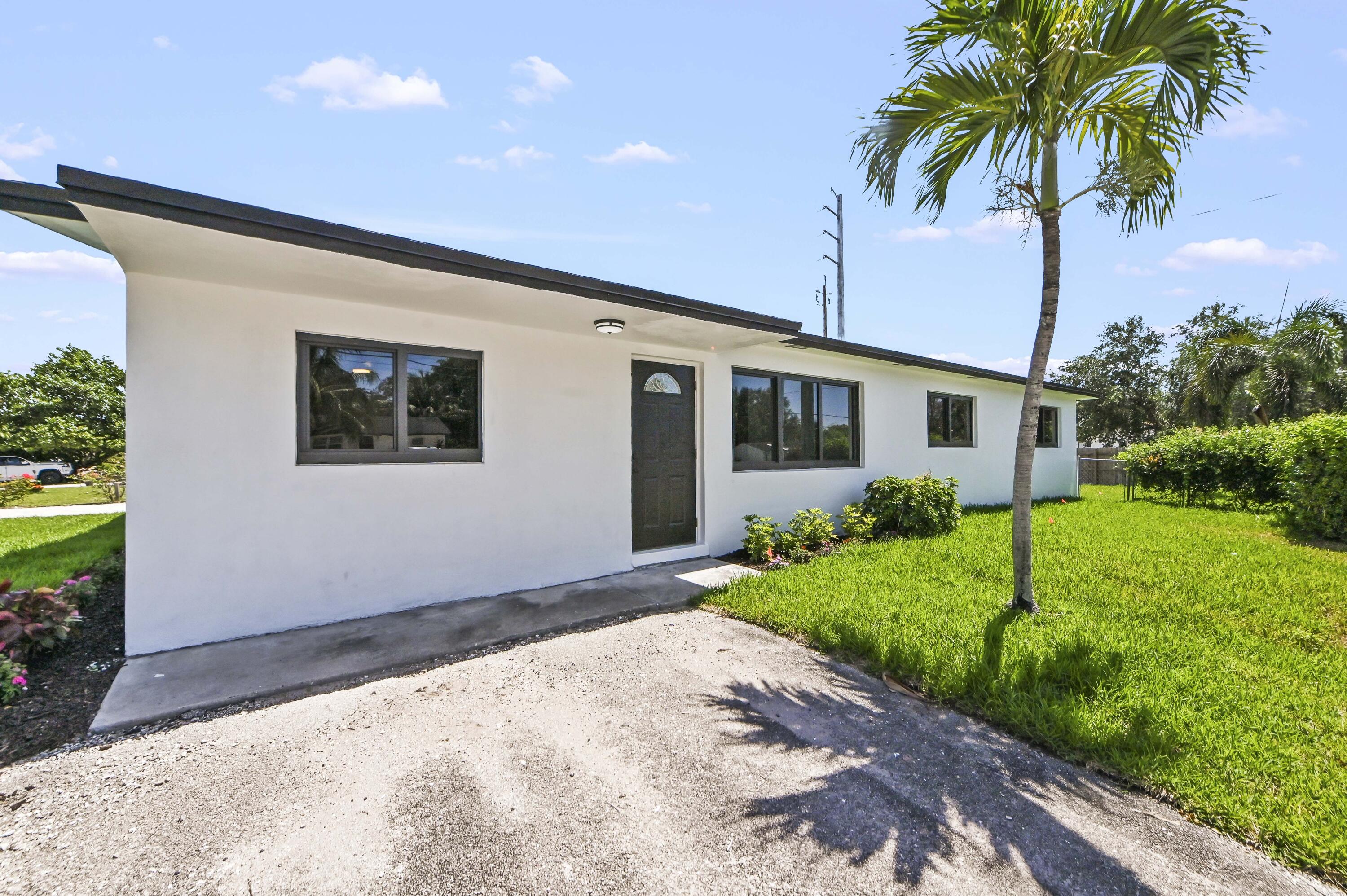 PALM BEACH FARMS CO 7 - Residential
