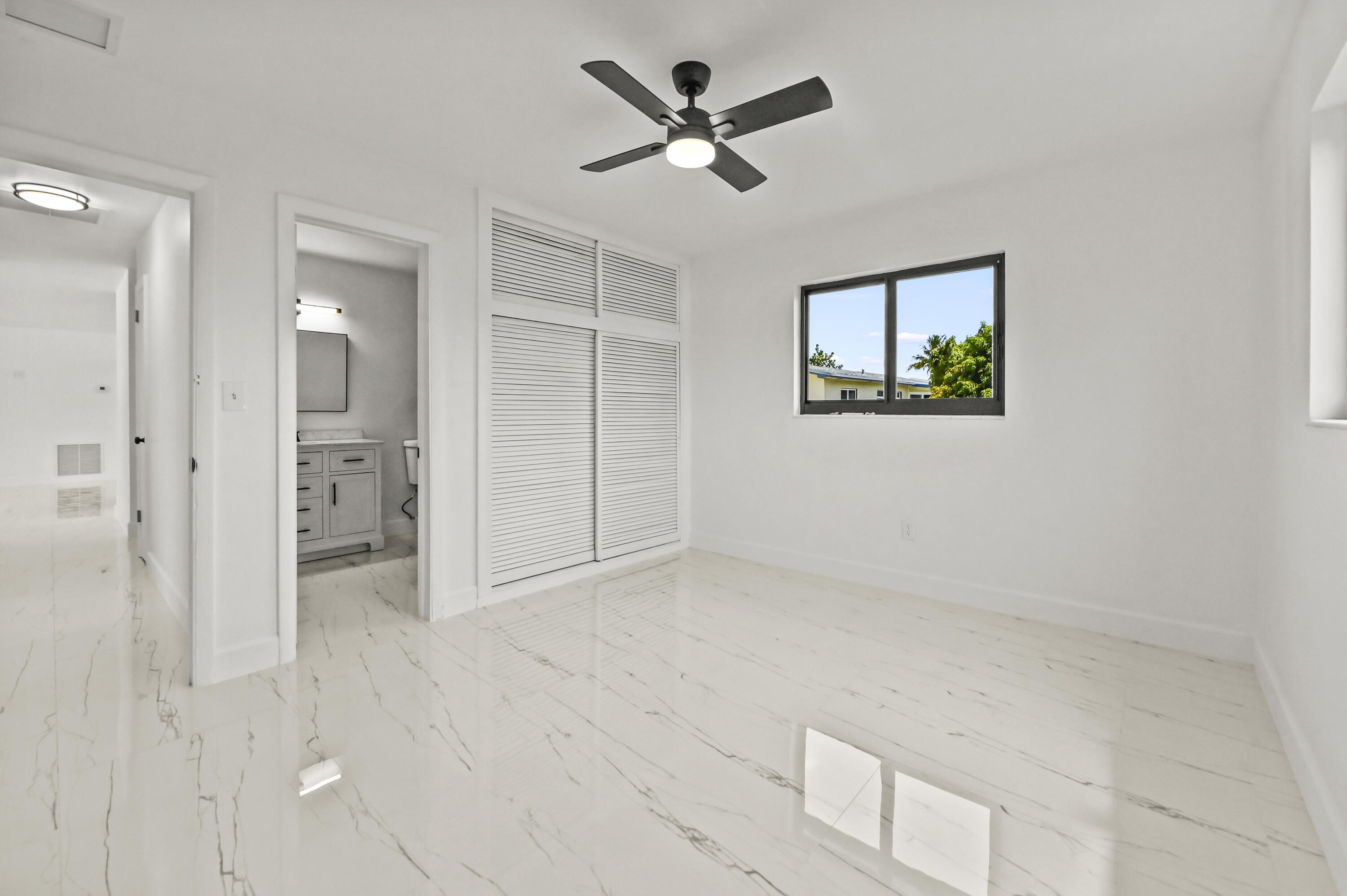 PALM BEACH FARMS CO 7 - Residential