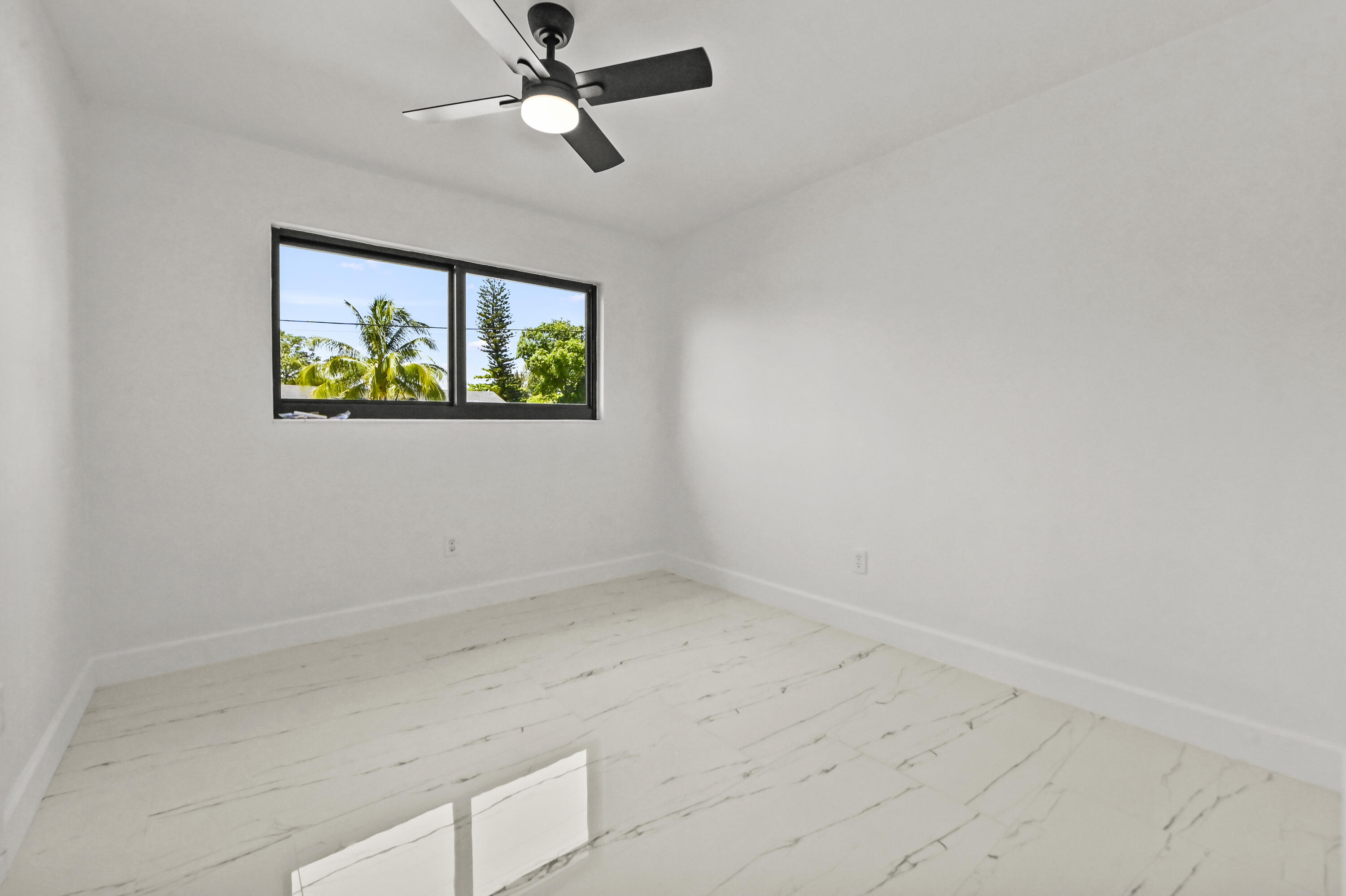 PALM BEACH FARMS CO 7 - Residential