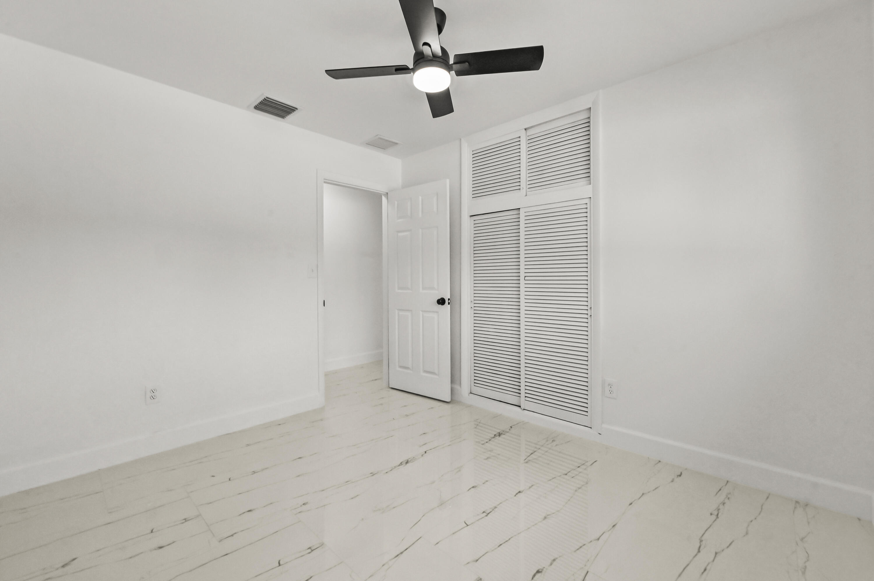 PALM BEACH FARMS CO 7 - Residential