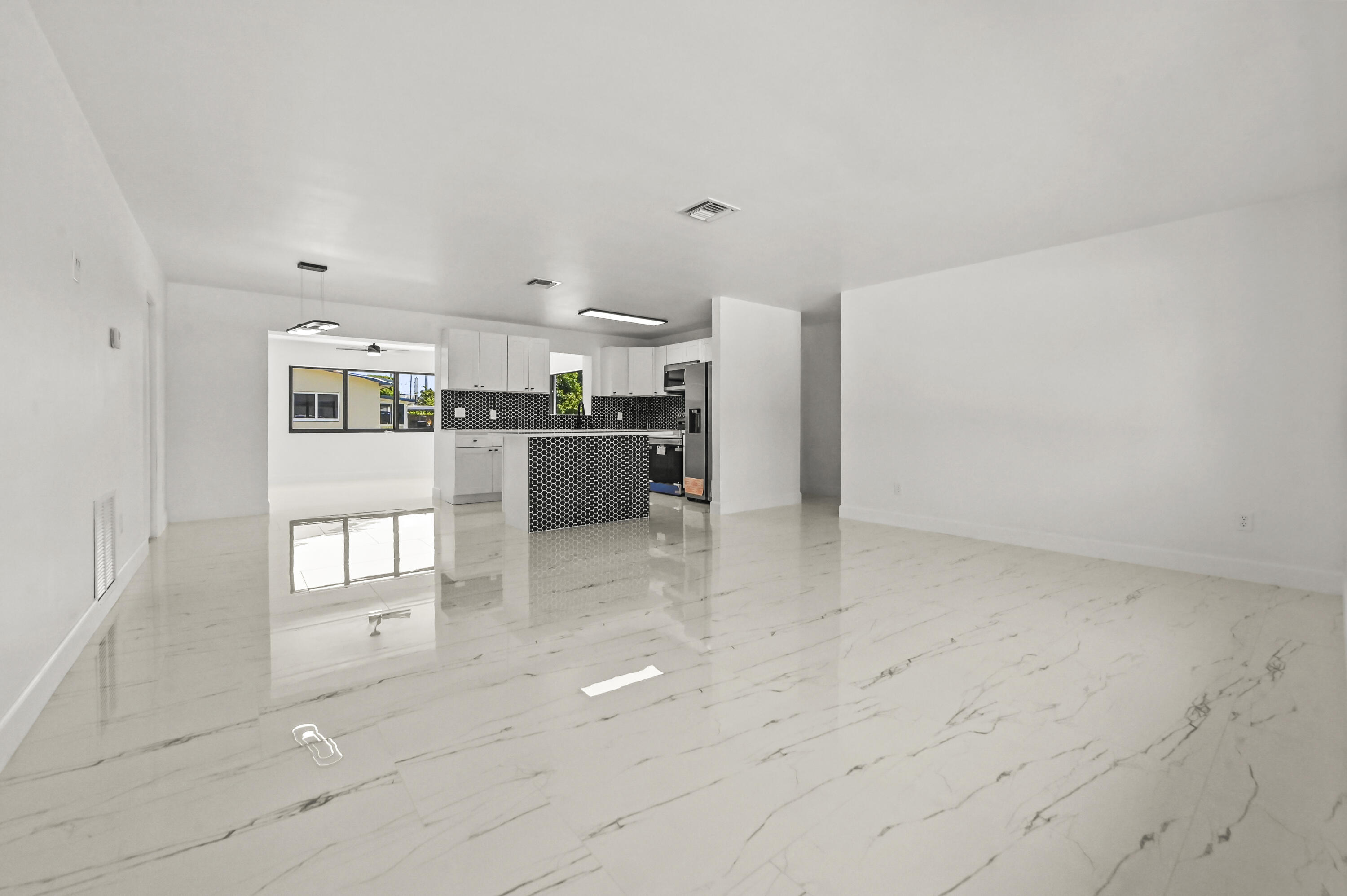 PALM BEACH FARMS CO 7 - Residential