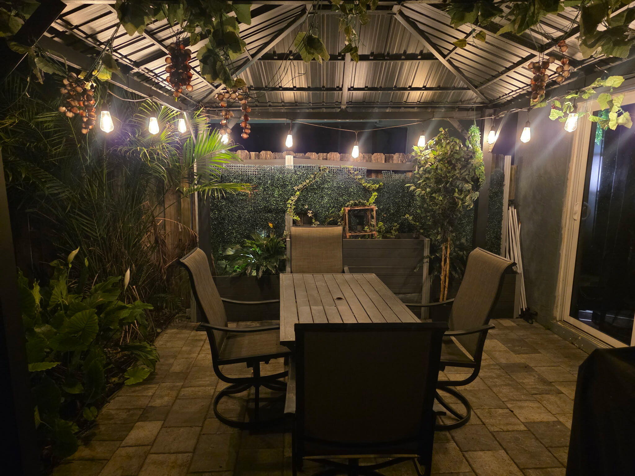 SAWGRASS ESTATES - Residential