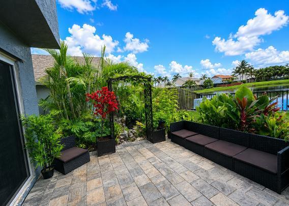 SAWGRASS ESTATES - Residential