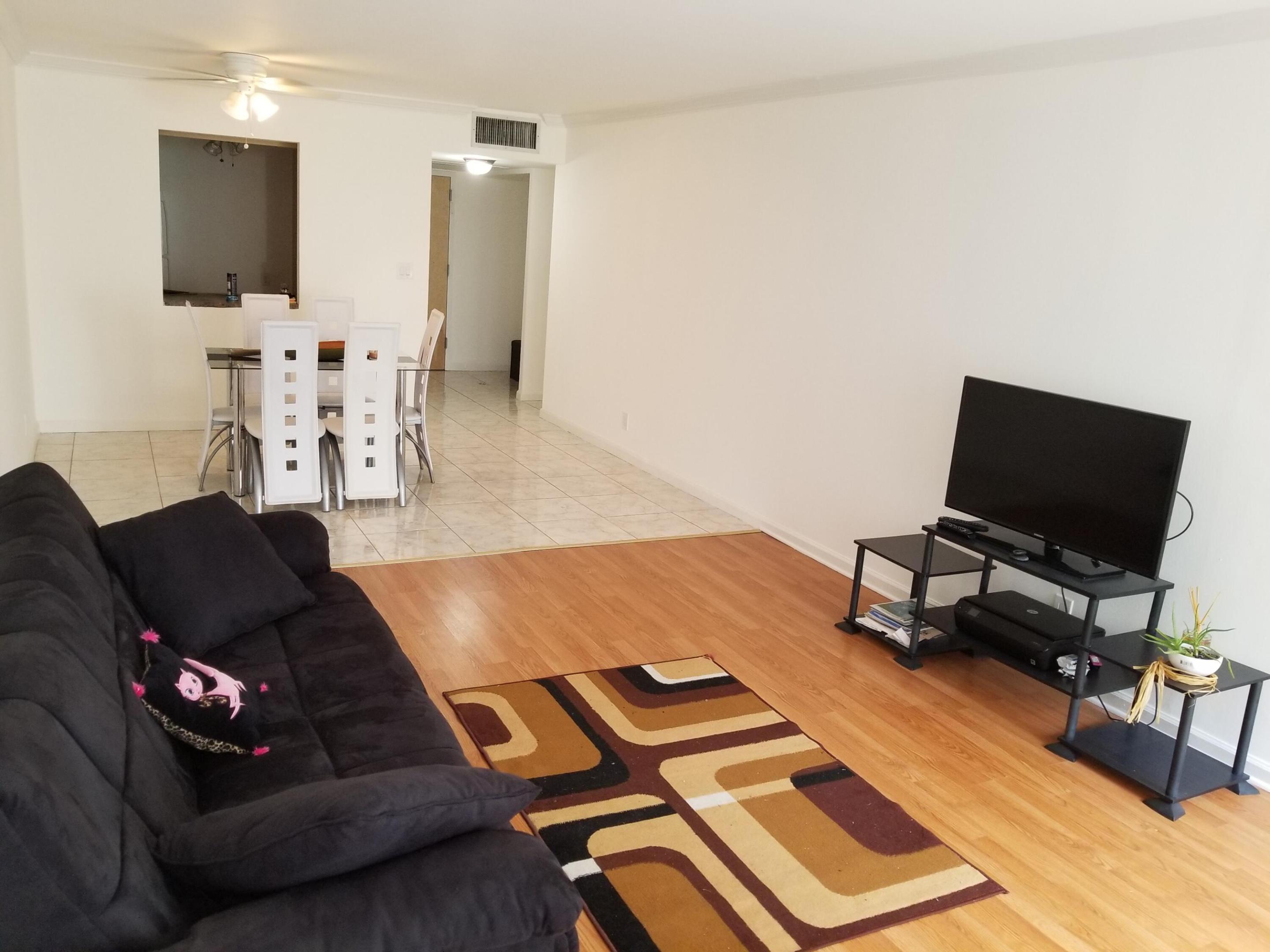 DESOTO PARK CONDO - Residential Lease