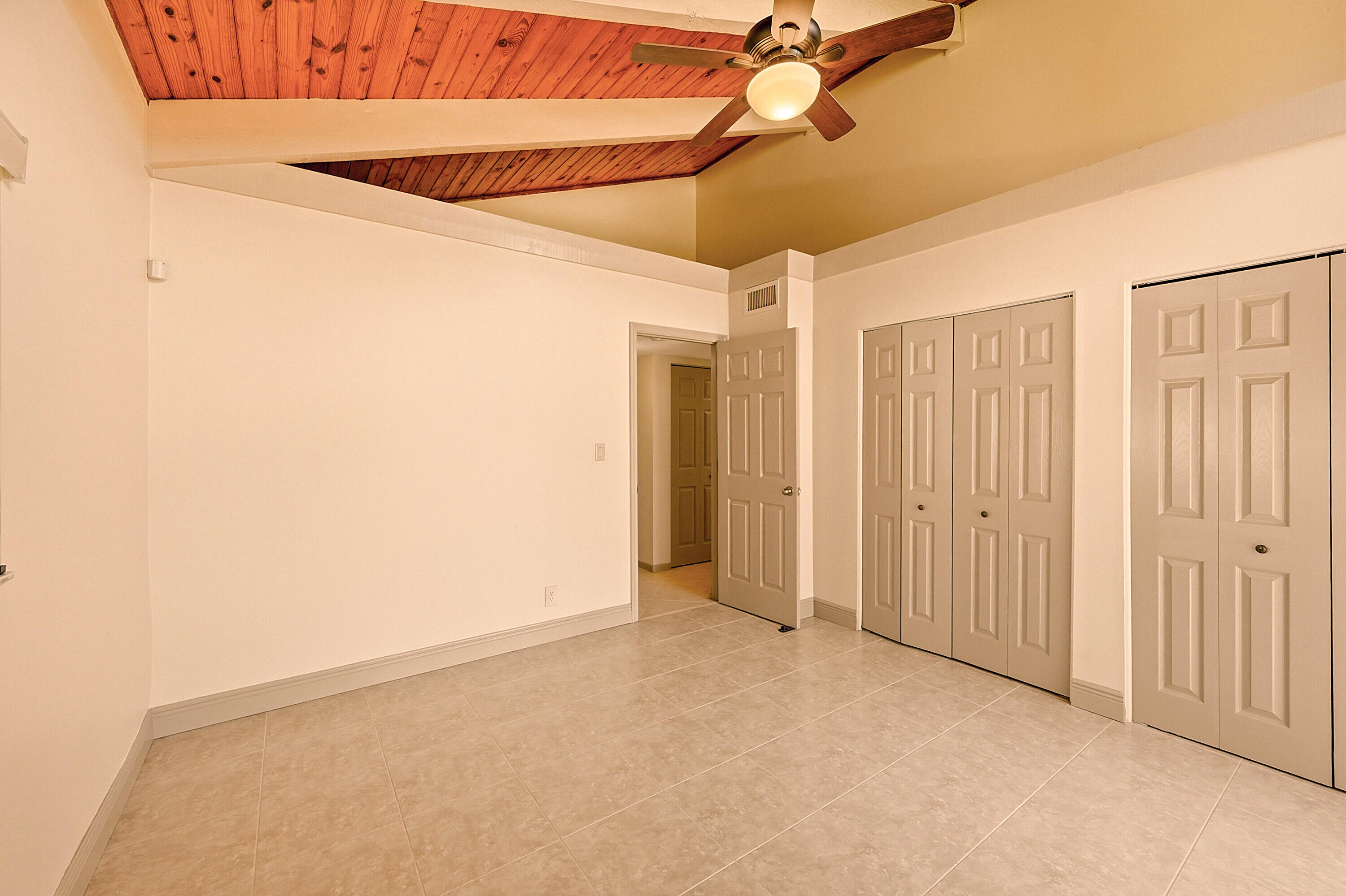 AMBERWOODS OF BOCA 2ND ADD - Residential