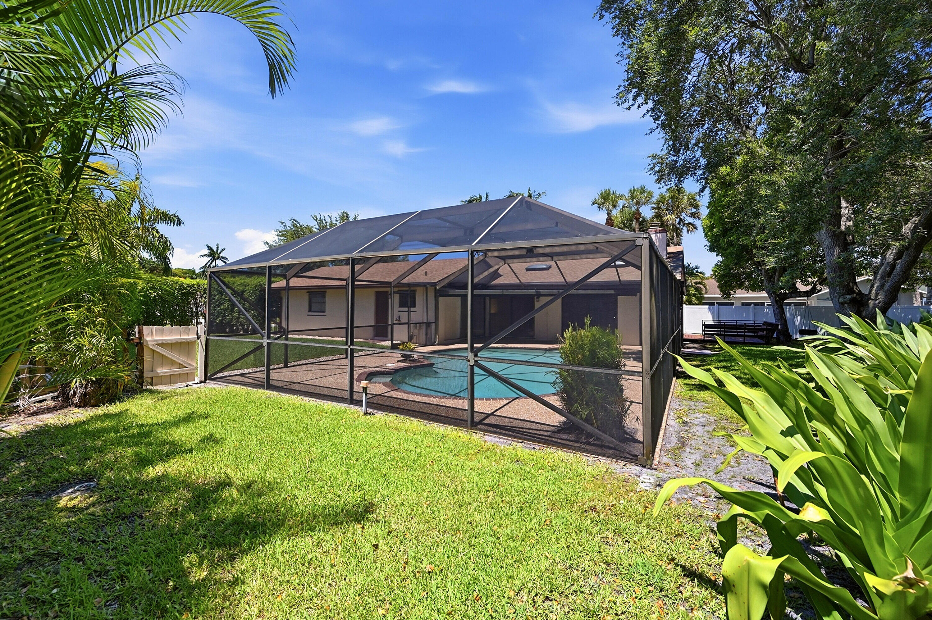 AMBERWOODS OF BOCA 2ND ADD - Residential