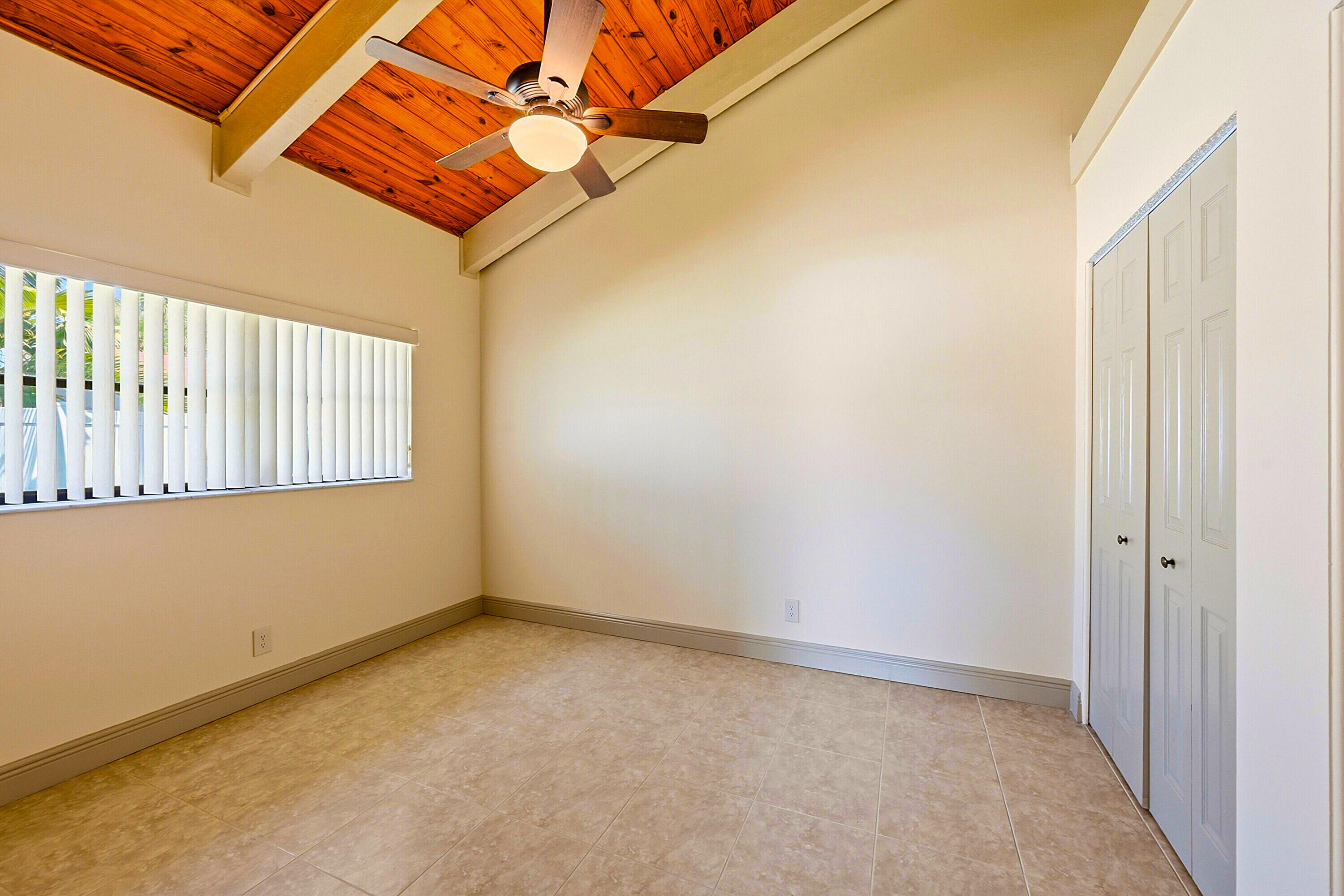 AMBERWOODS OF BOCA 2ND ADD - Residential