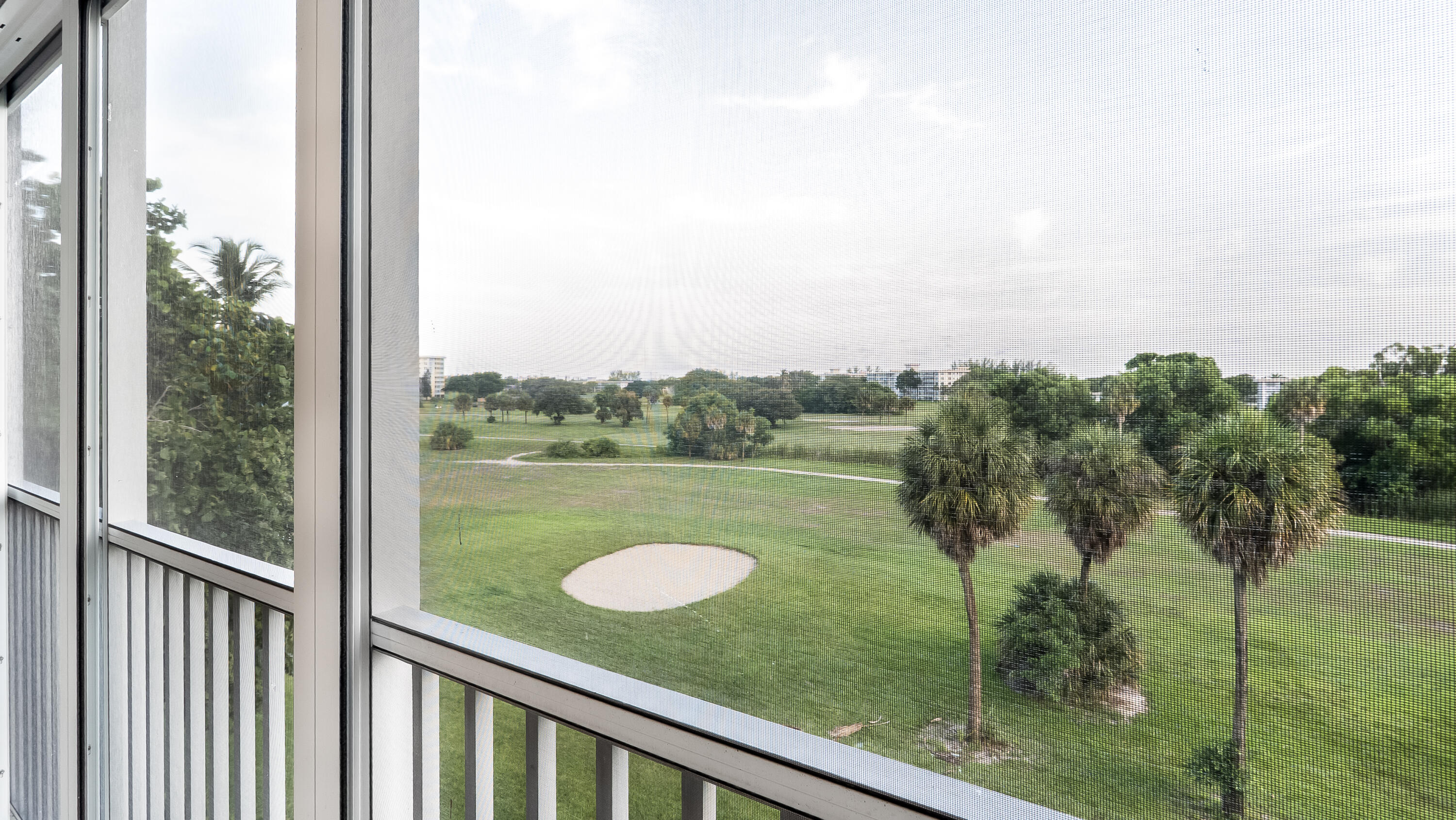 NO 4 PALM-AIRE COUNTRY CLUB - Residential Lease