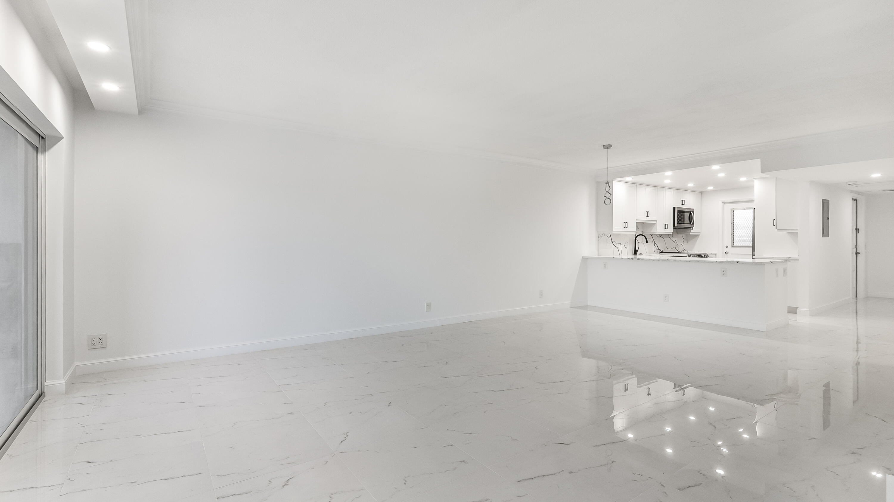 NO 4 PALM-AIRE COUNTRY CLUB - Residential Lease