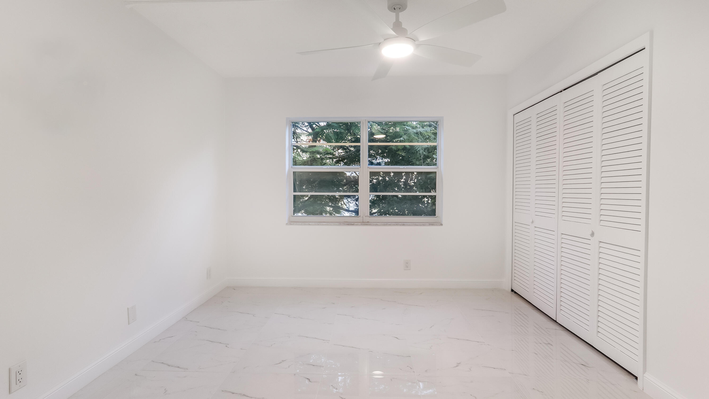 NO 4 PALM-AIRE COUNTRY CLUB - Residential Lease