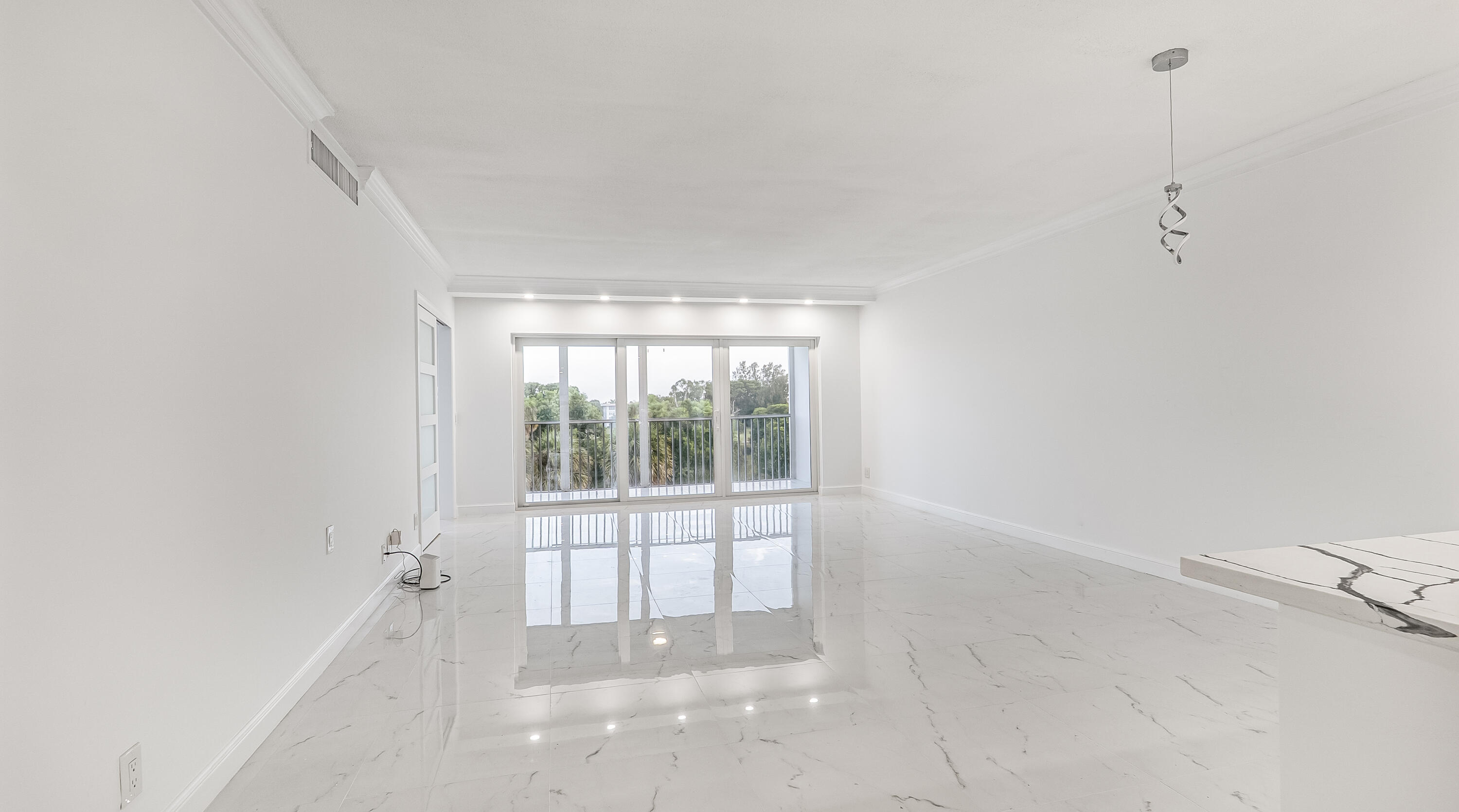 NO 4 PALM-AIRE COUNTRY CLUB - Residential Lease