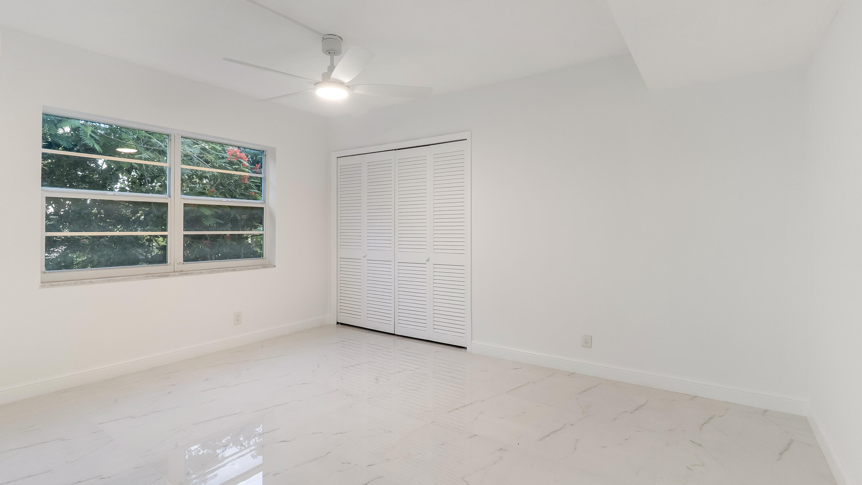 NO 4 PALM-AIRE COUNTRY CLUB - Residential Lease