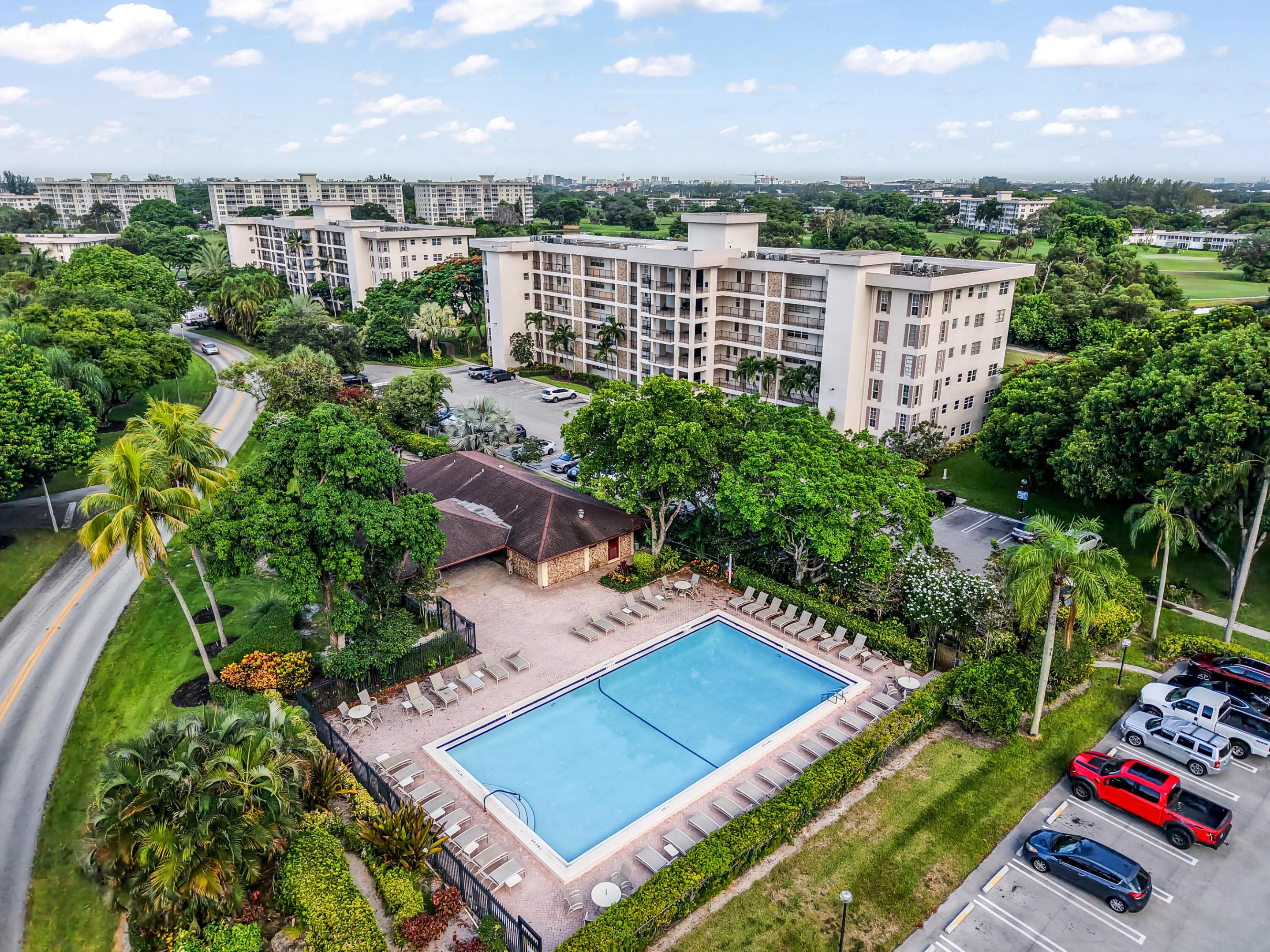 NO 4 PALM-AIRE COUNTRY CLUB - Residential Lease