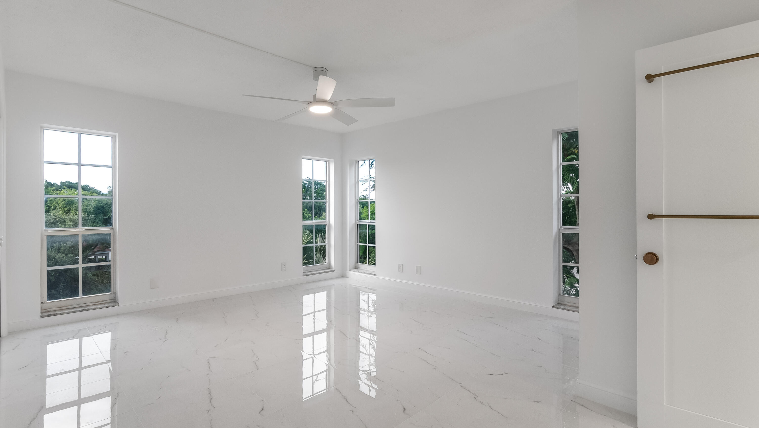 NO 4 PALM-AIRE COUNTRY CLUB - Residential Lease