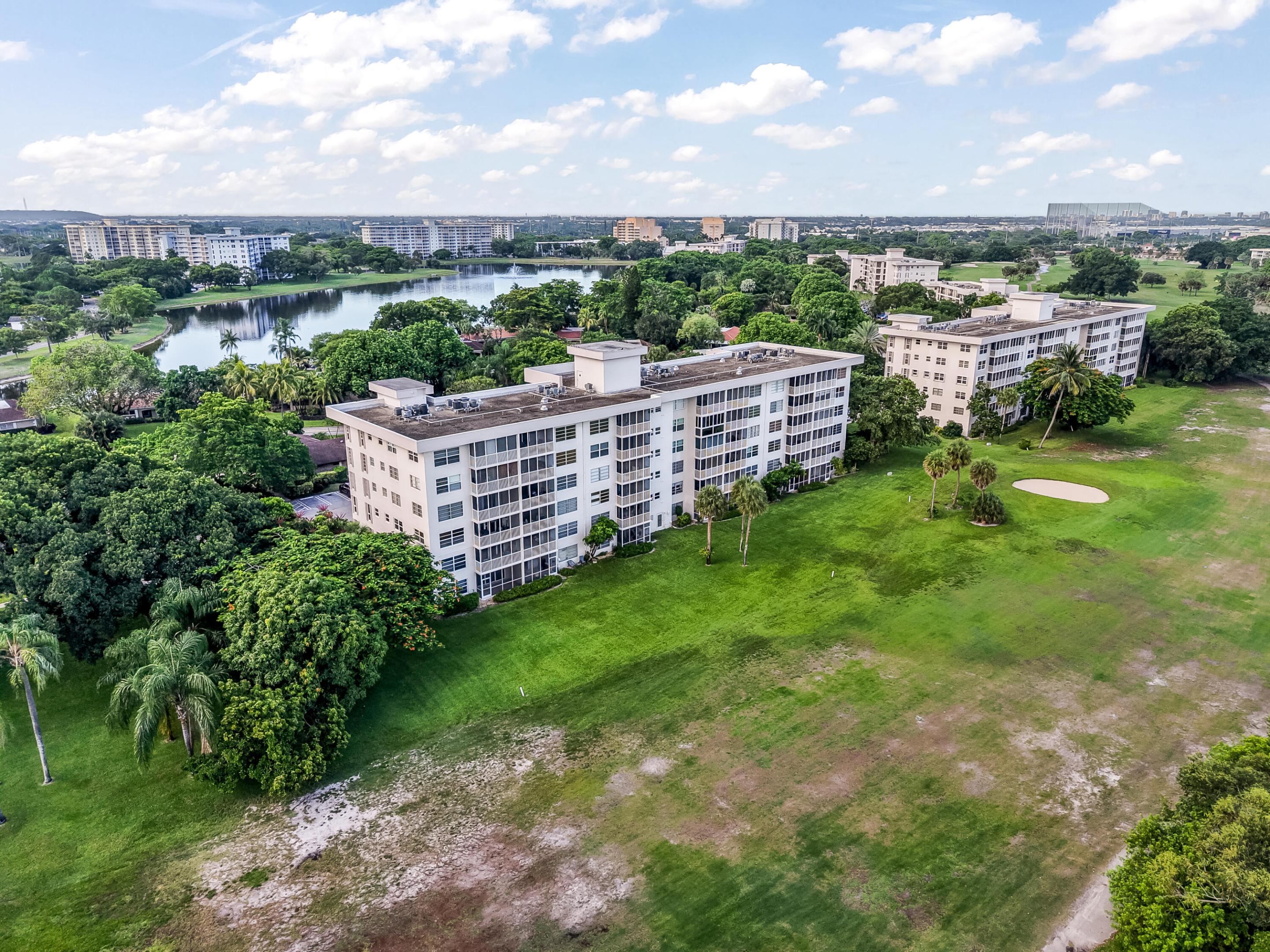 NO 4 PALM-AIRE COUNTRY CLUB - Residential Lease