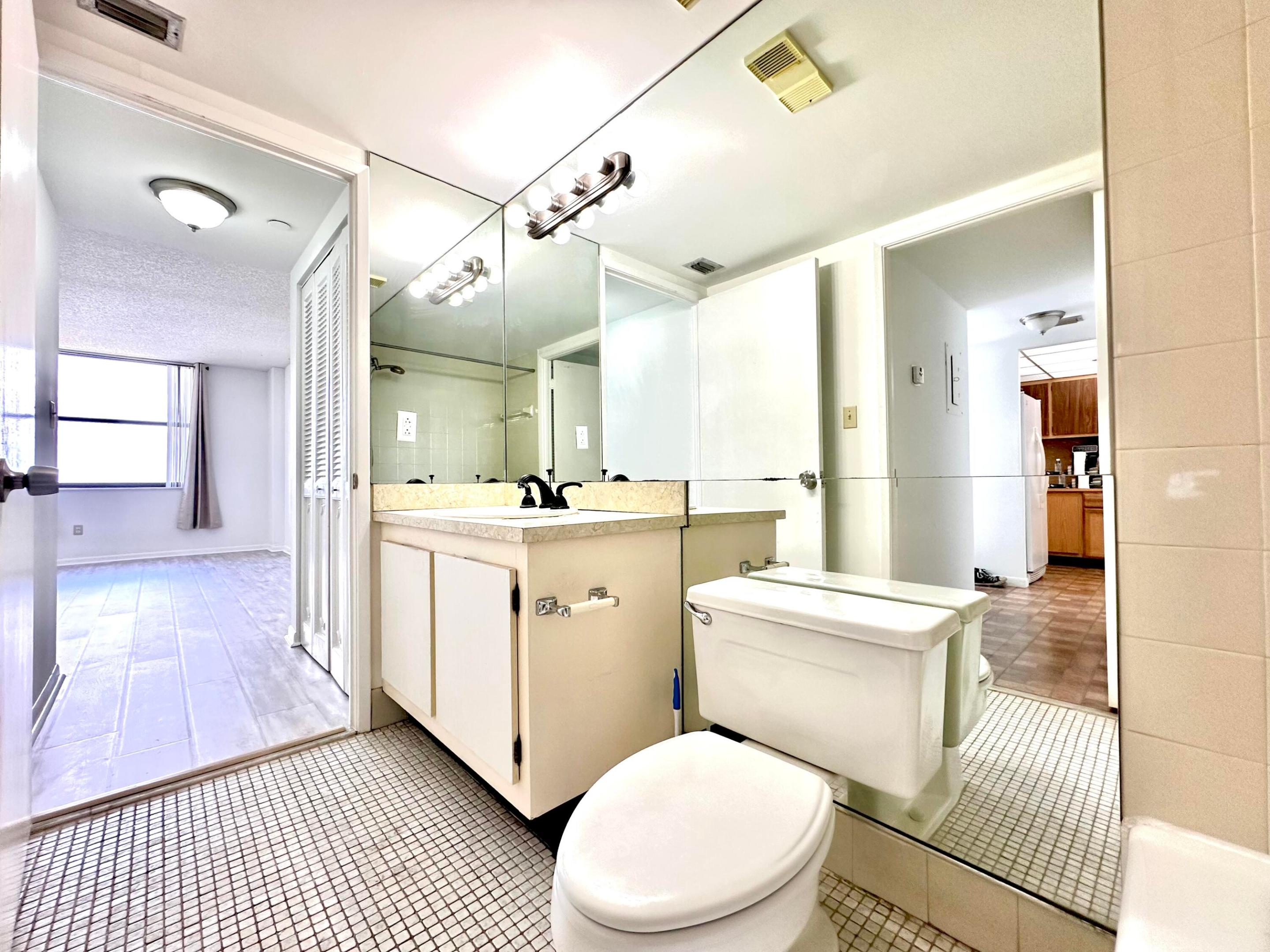 GREENWICH PH I CONDO - Residential Lease