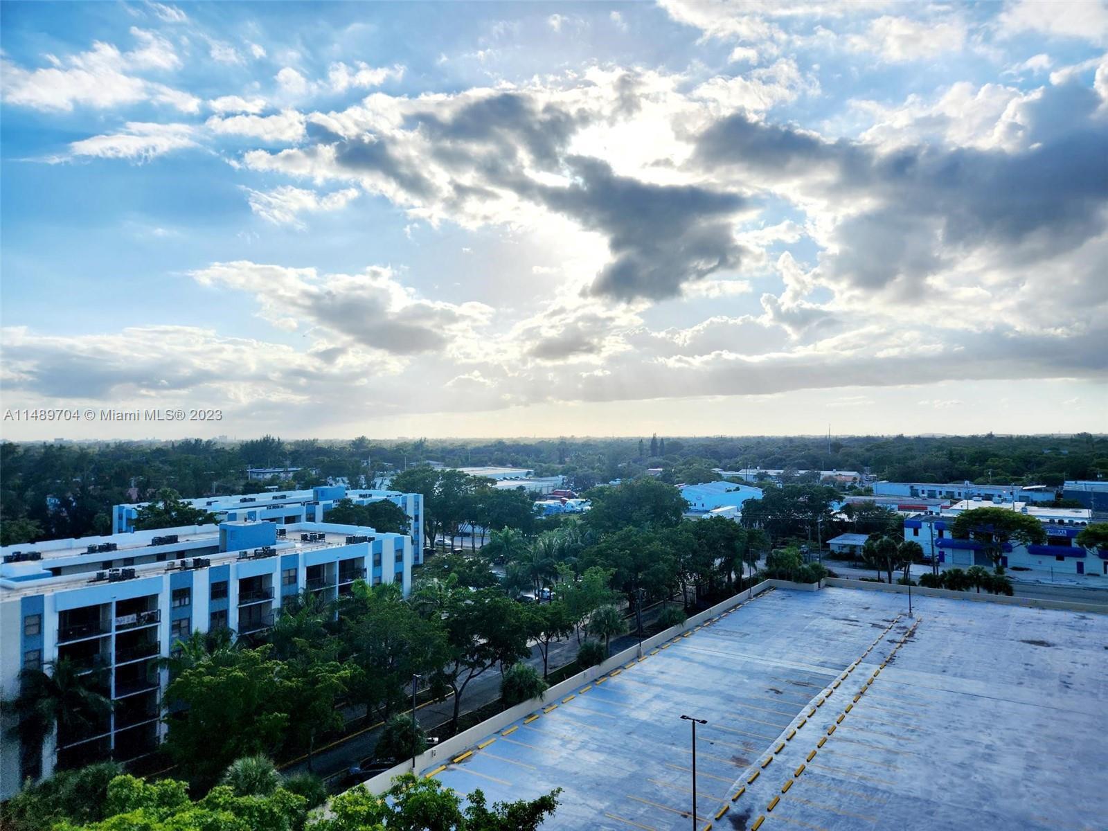 GREENWICH PH I CONDO - Residential Lease