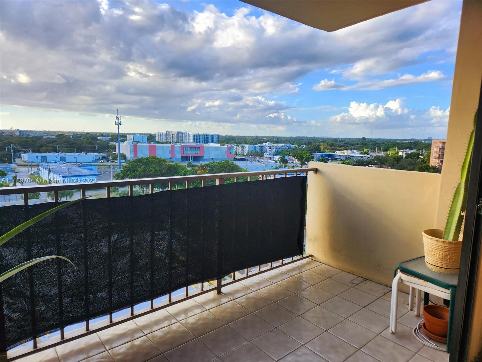 GREENWICH PH I CONDO - Residential Lease