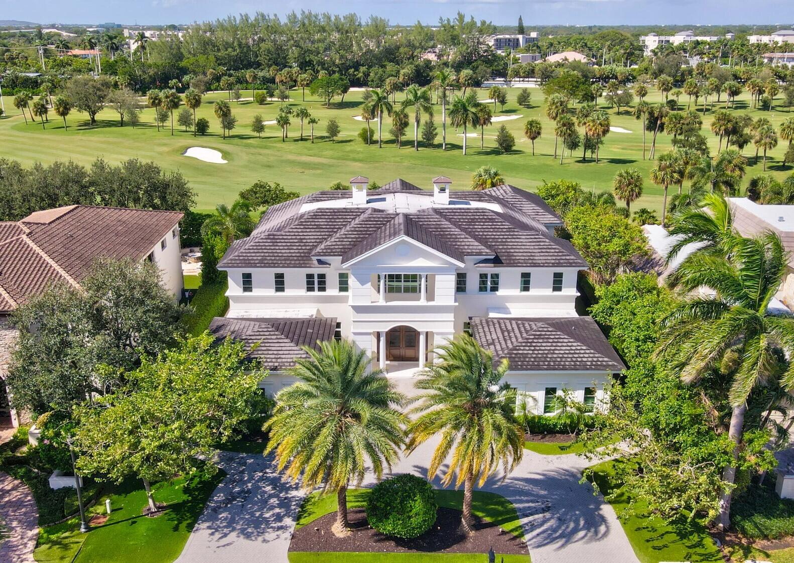 ROYAL PALM YACHT & COUNTRY CLUB - Residential