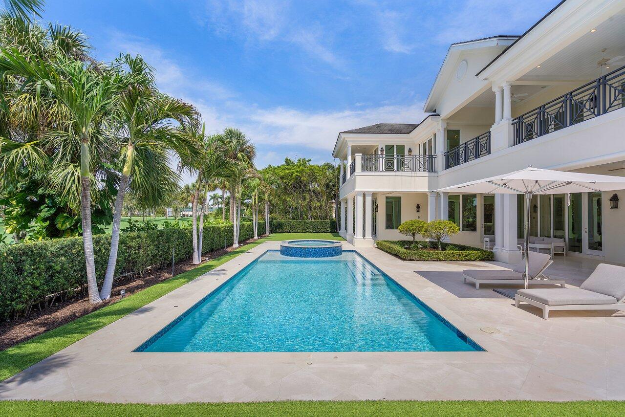 ROYAL PALM YACHT & COUNTRY CLUB - Residential