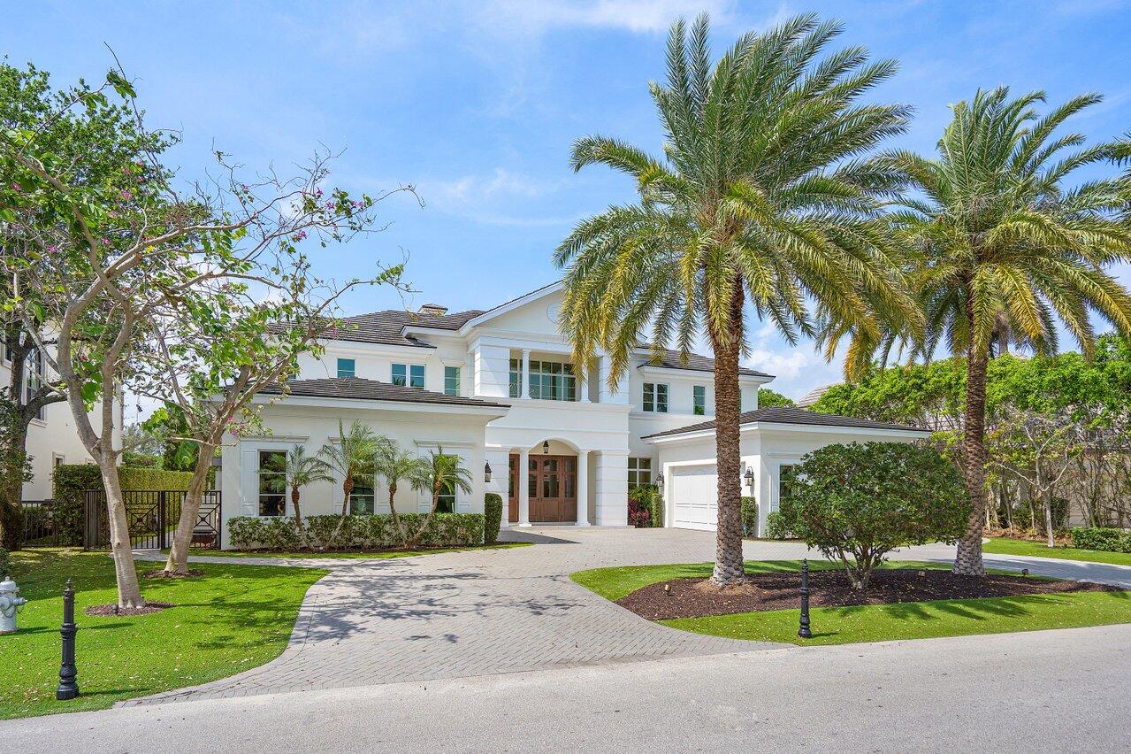 ROYAL PALM YACHT & COUNTRY CLUB - Residential