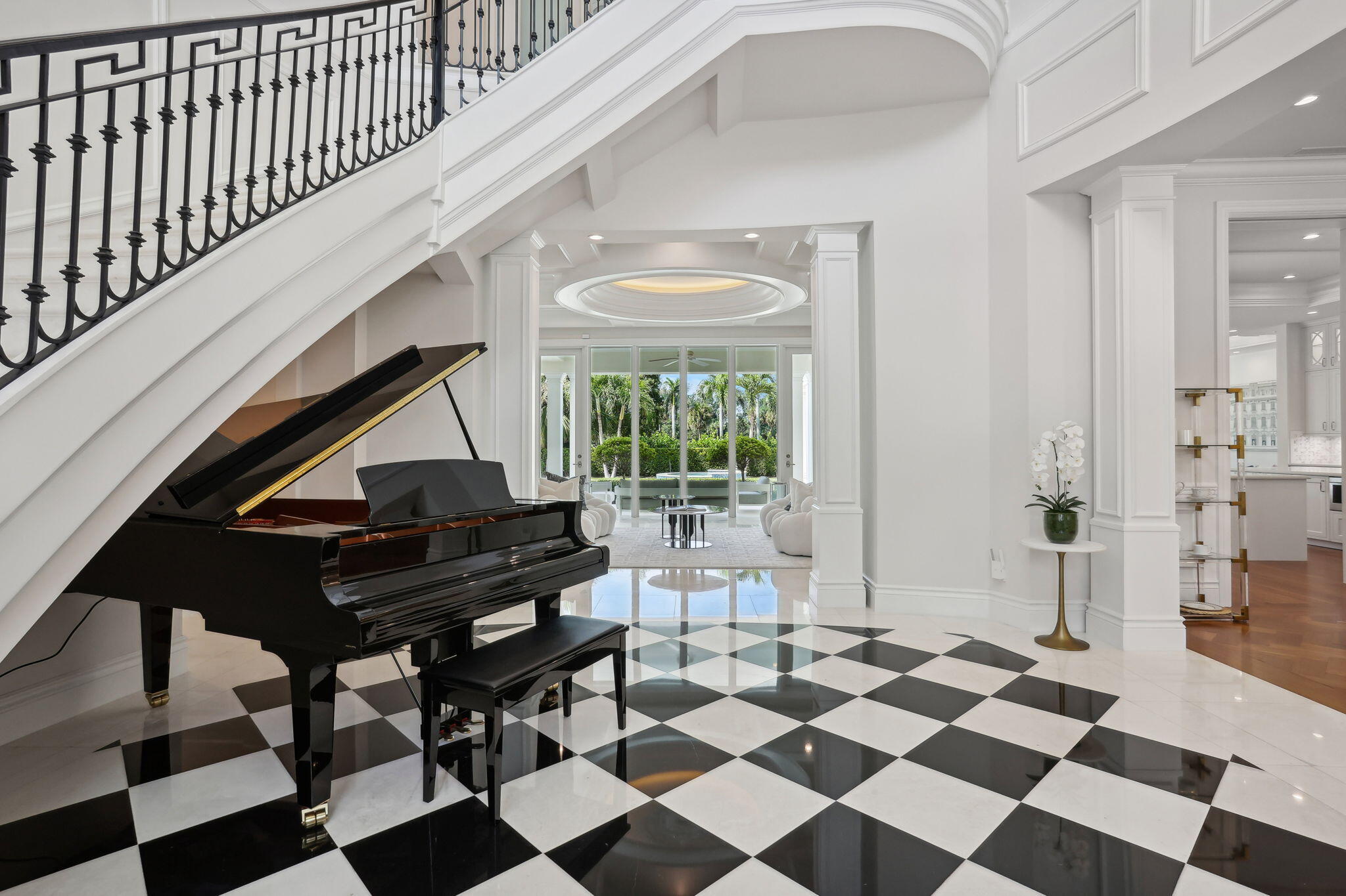 ROYAL PALM YACHT & COUNTRY CLUB - Residential