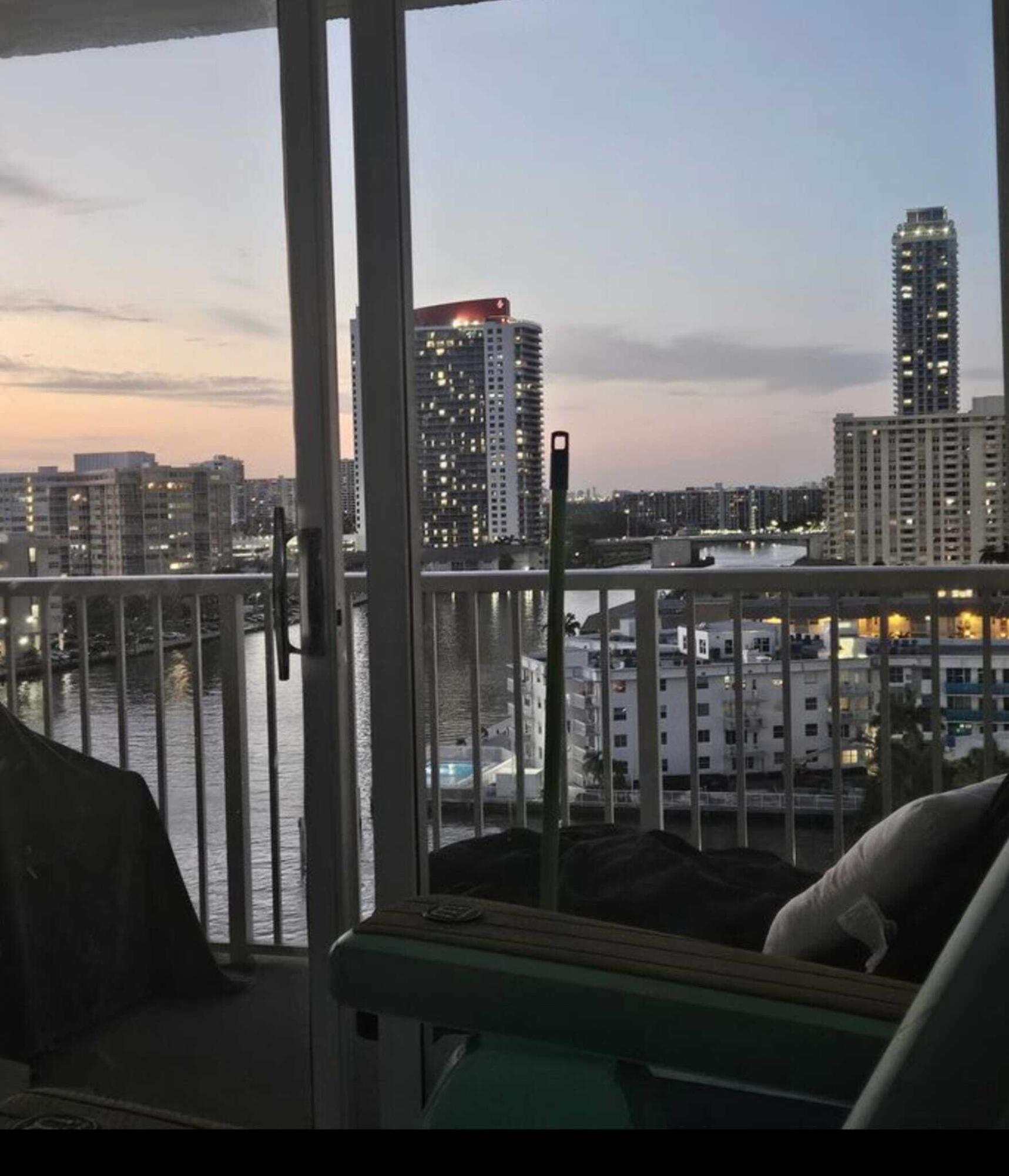 HEMISPHERES CONDO - Residential Lease
