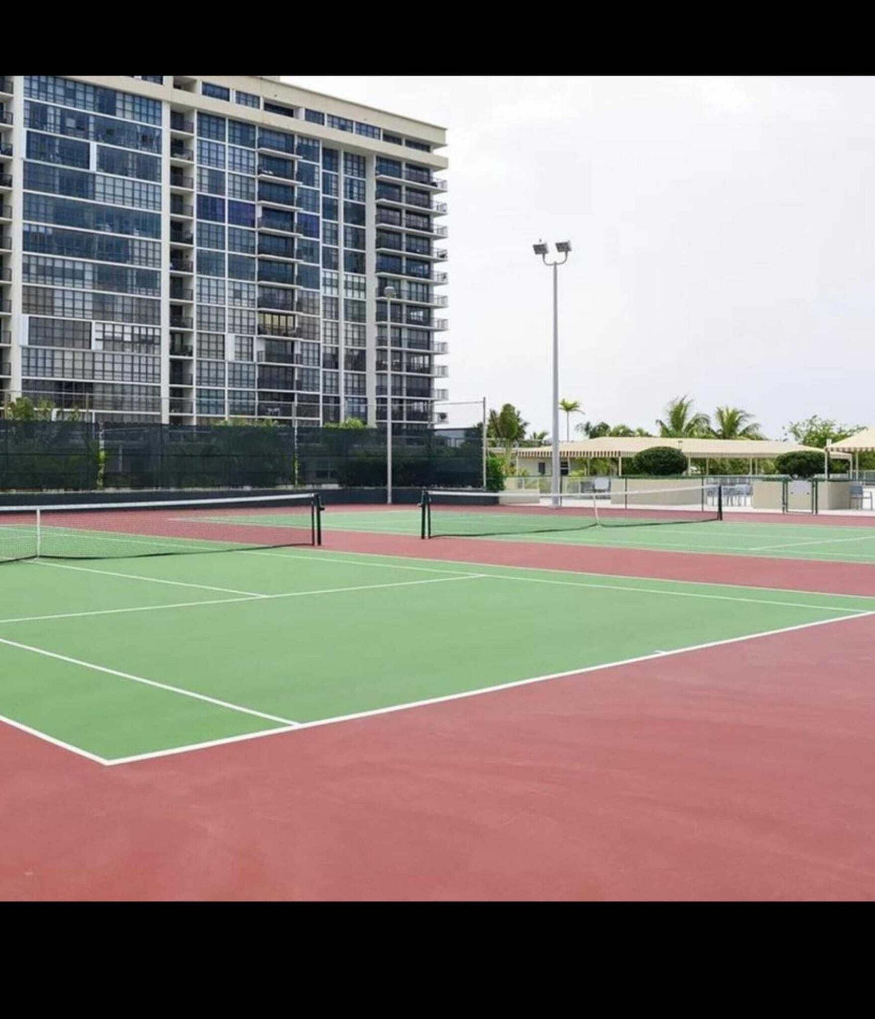 HEMISPHERES CONDO - Residential Lease