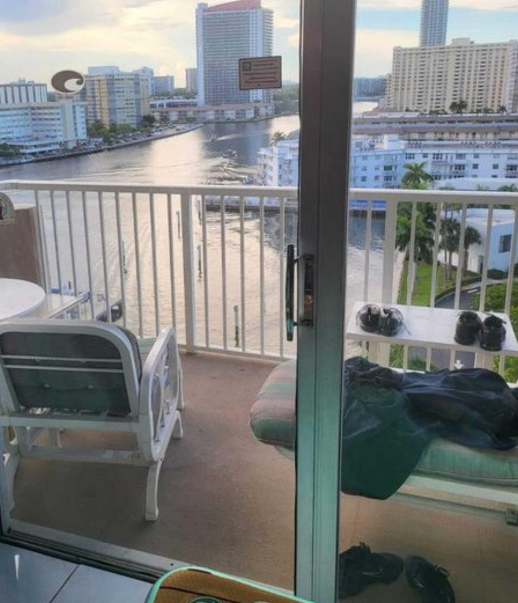 HEMISPHERES CONDO - Residential Lease